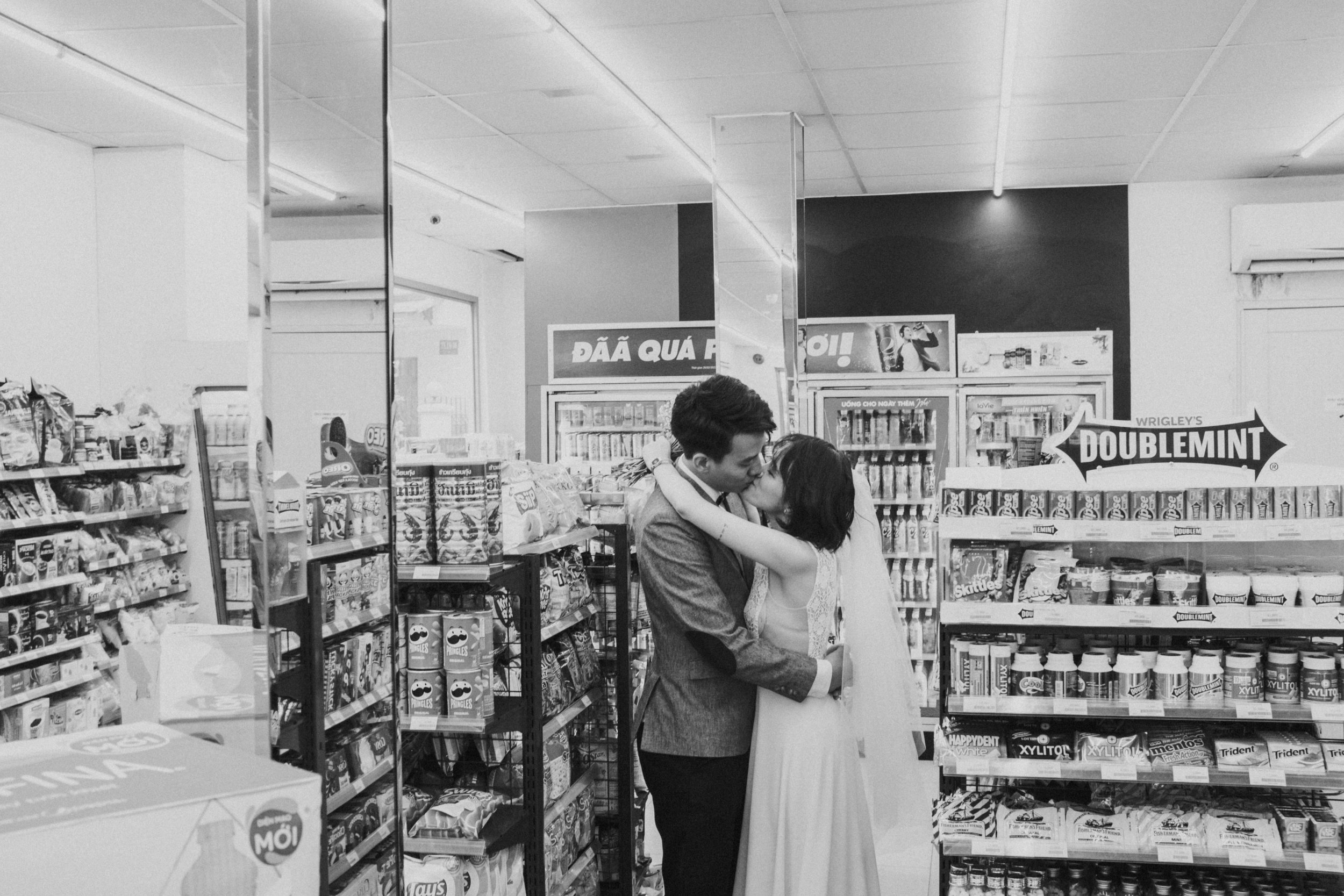 Hải & Hà, Pre-wedding Session in Sài Gòn — Pham Si Luan Photography (43)
