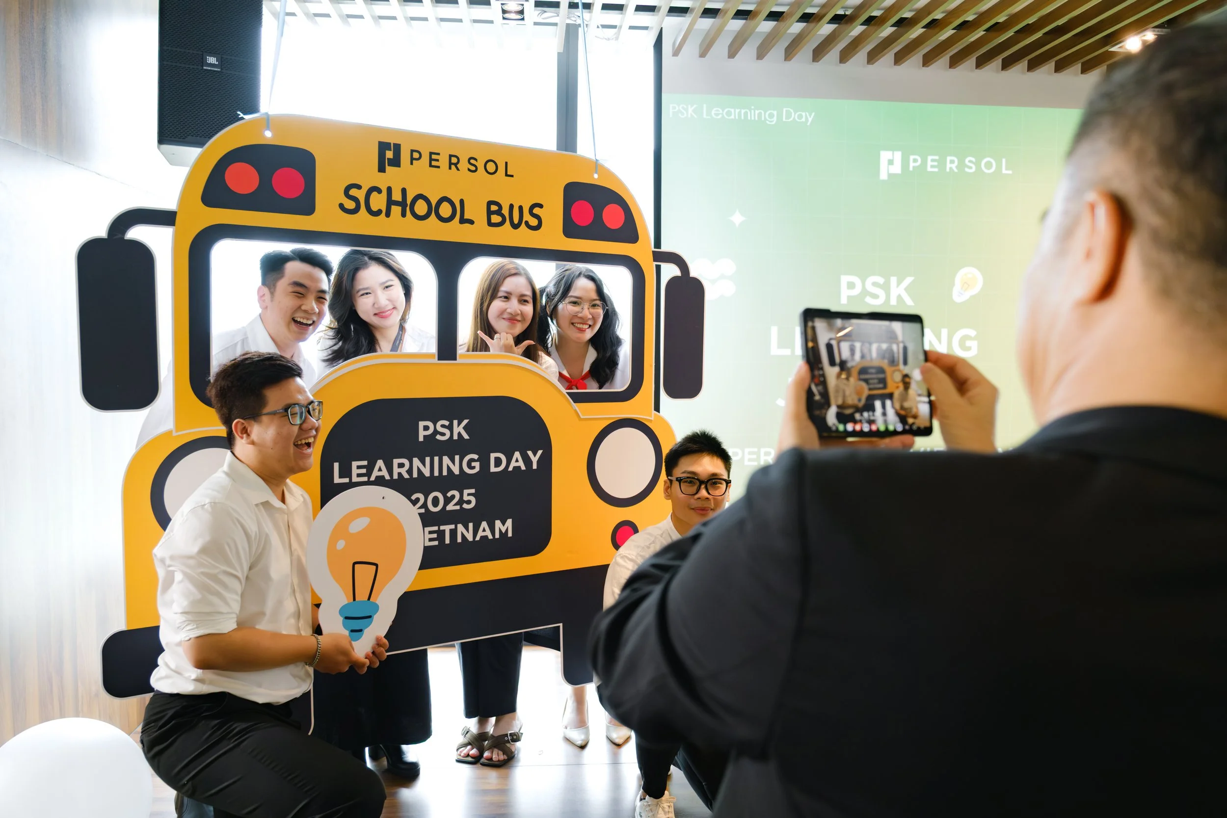 Persolkelly Vietnam Learning Day — Pham Si Luan Photography (15)