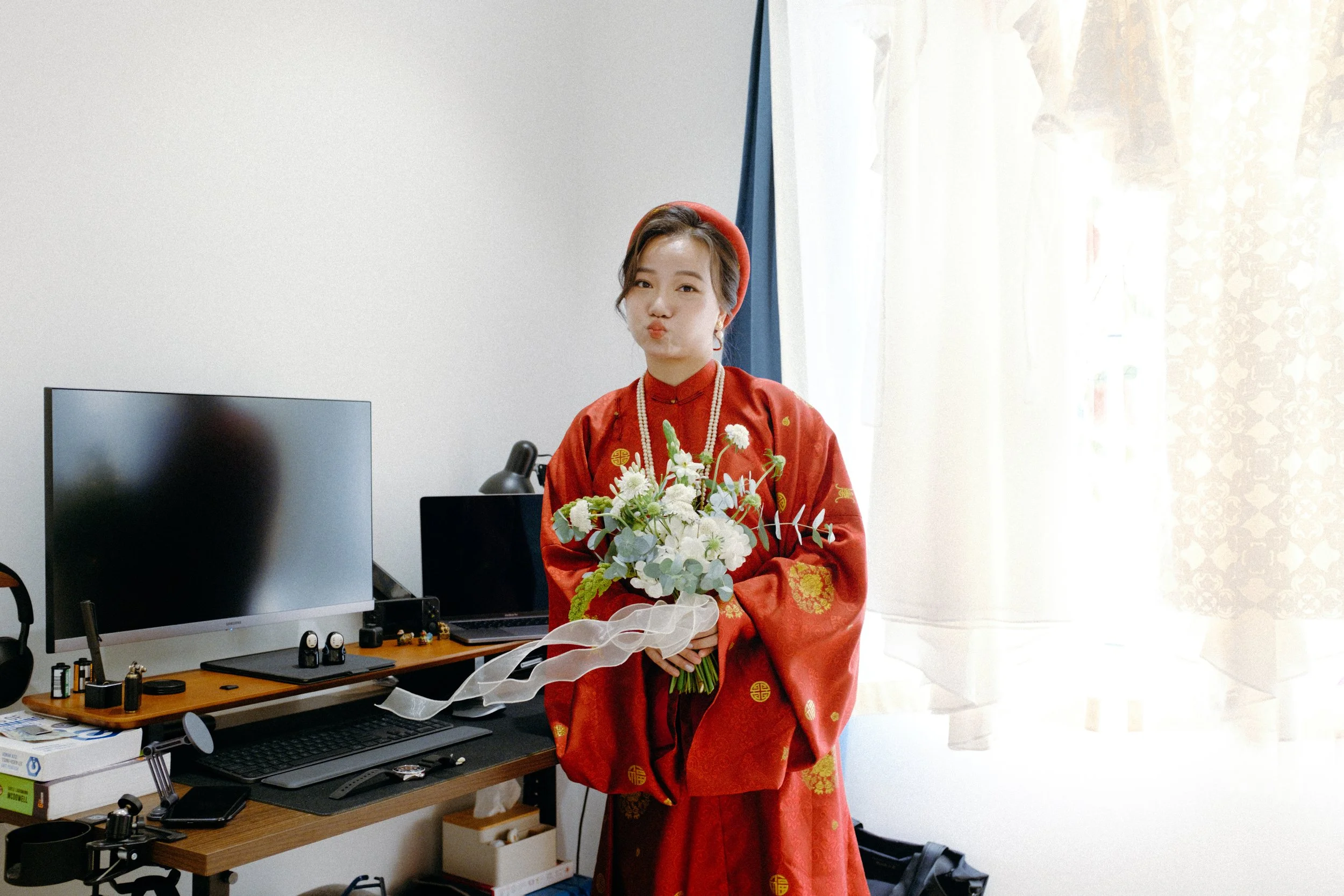 Thảo & Lâm, Pre-wedding Session at Home in Sài Gòn — Pham Si Luan Photography (18)