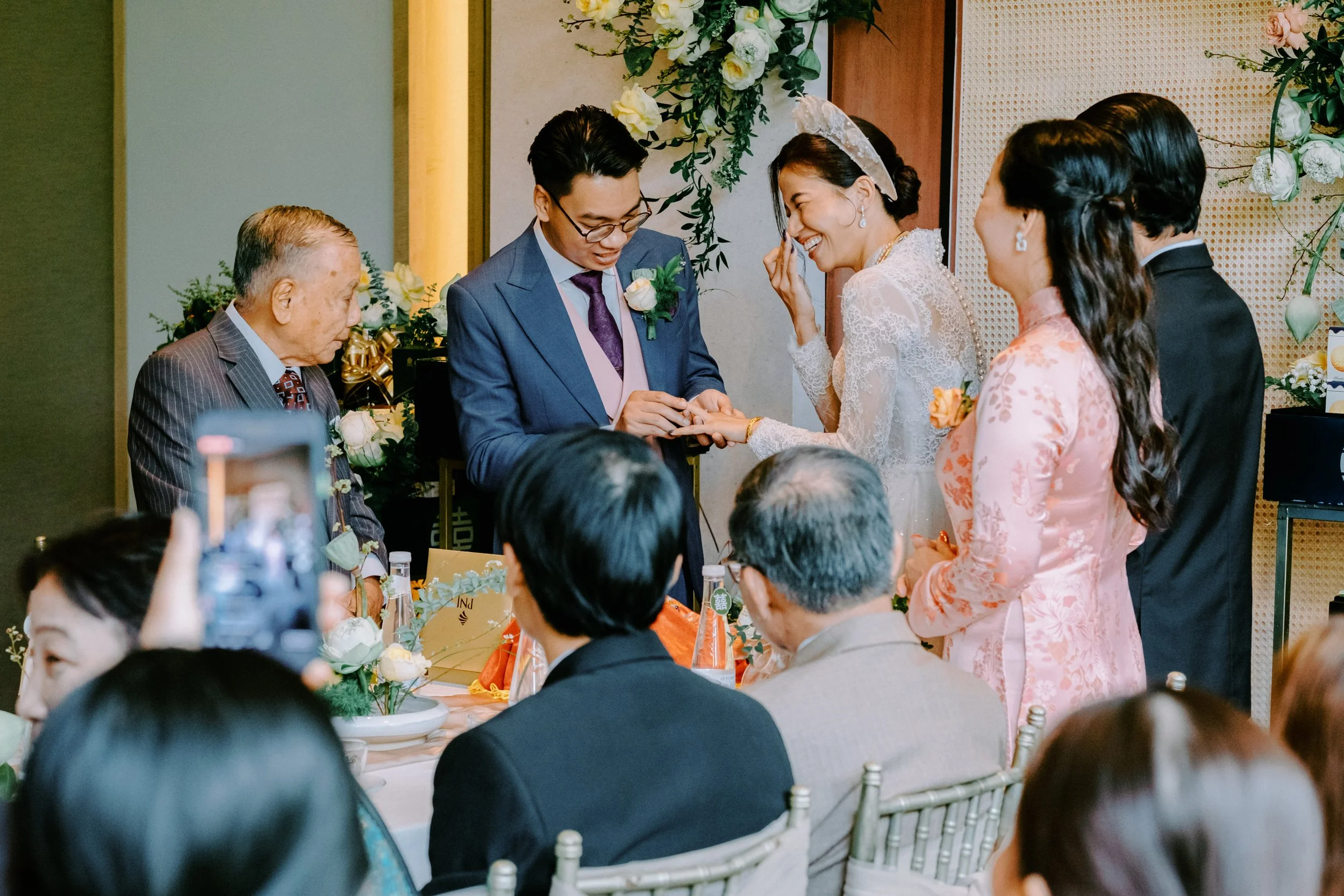 Kim Anh & Tuân, Wedding Day in Sài Gòn — Pham Si Luan Photography (25)