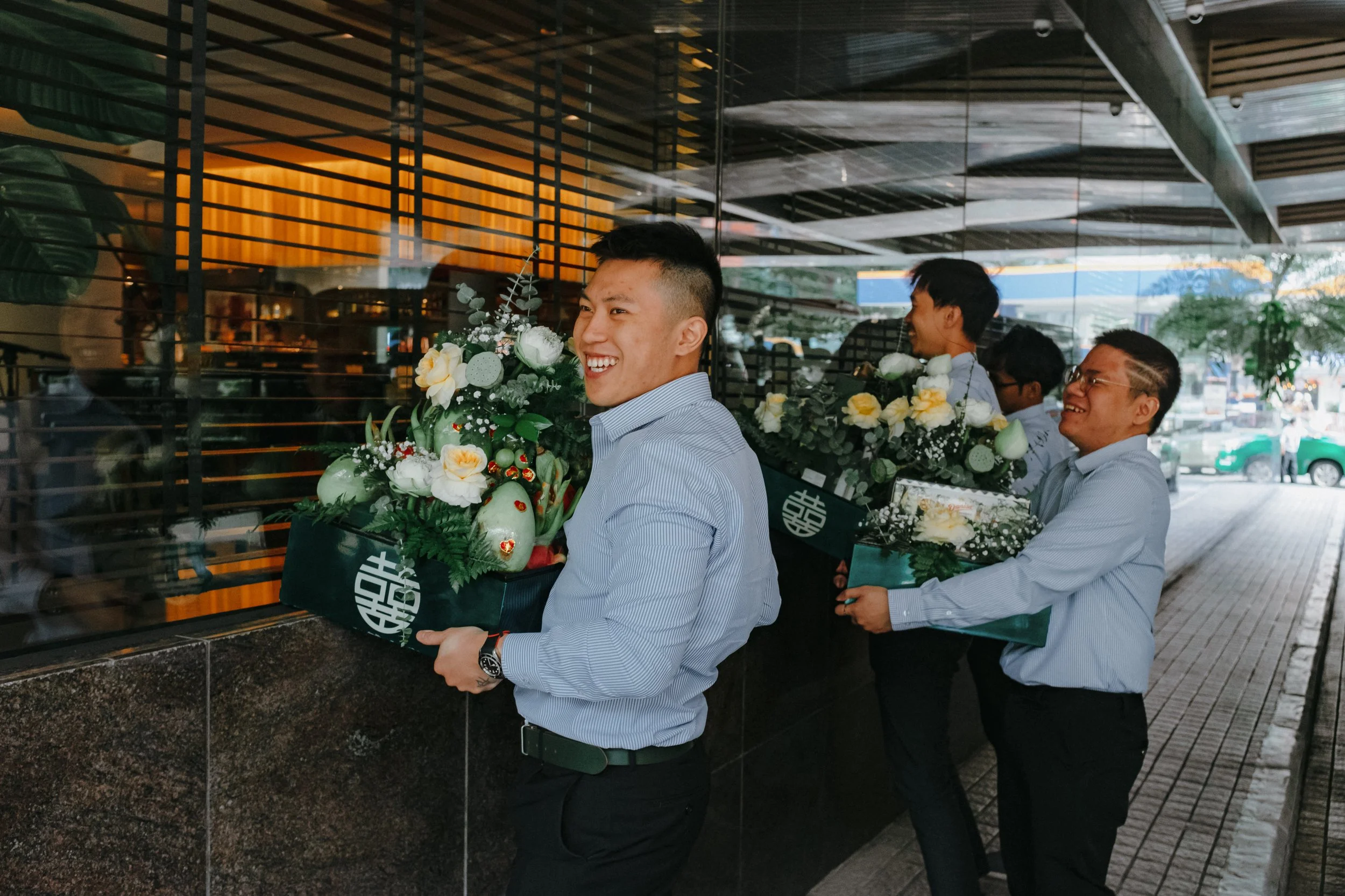 Kim Anh & Tuân, Wedding Day in Sài Gòn — Pham Si Luan Photography (16)
