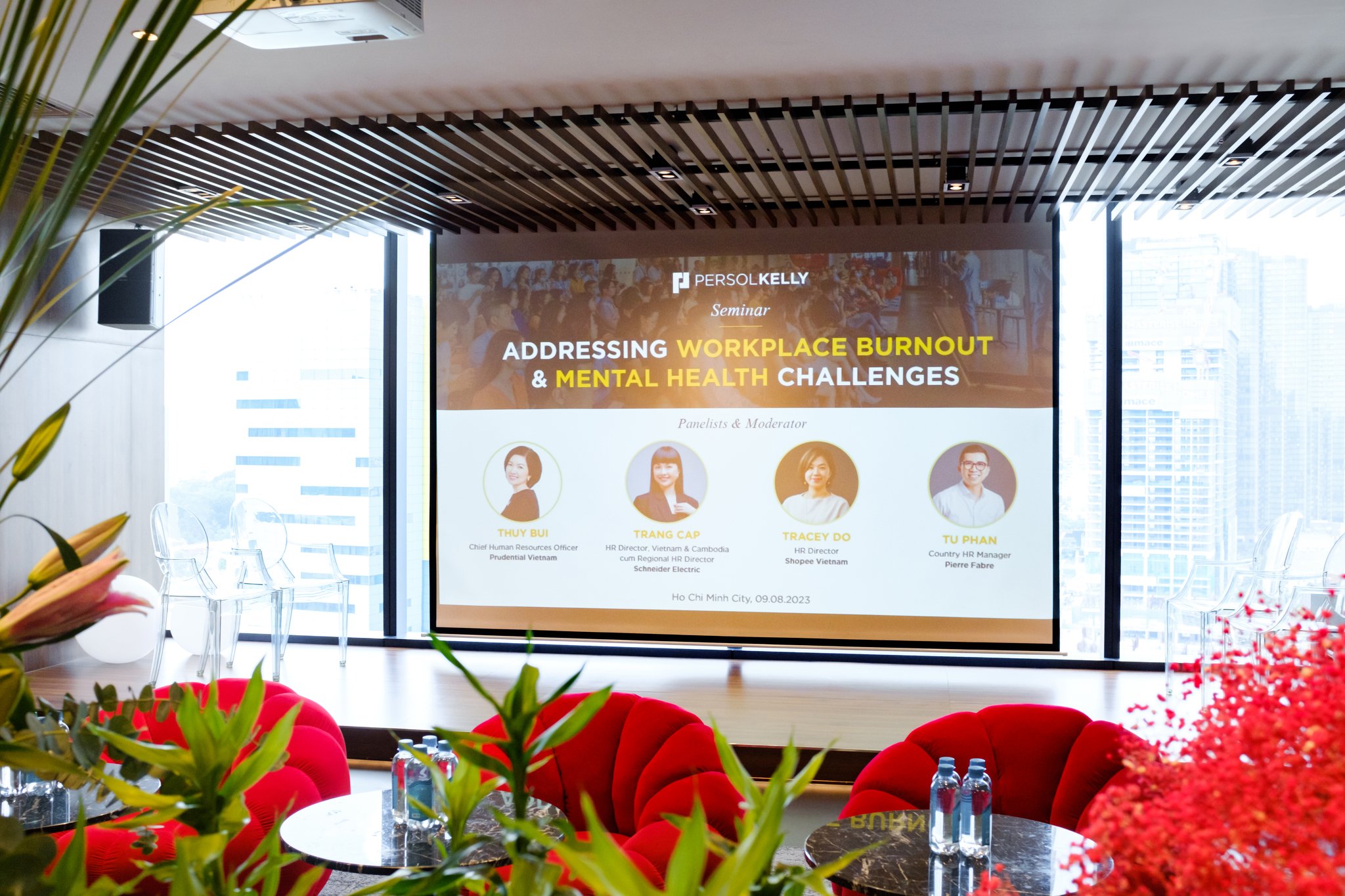 Seminar "Addressing Workplace Burnout And Mental Health Challenges" — Pham Si Luan Photography (1)