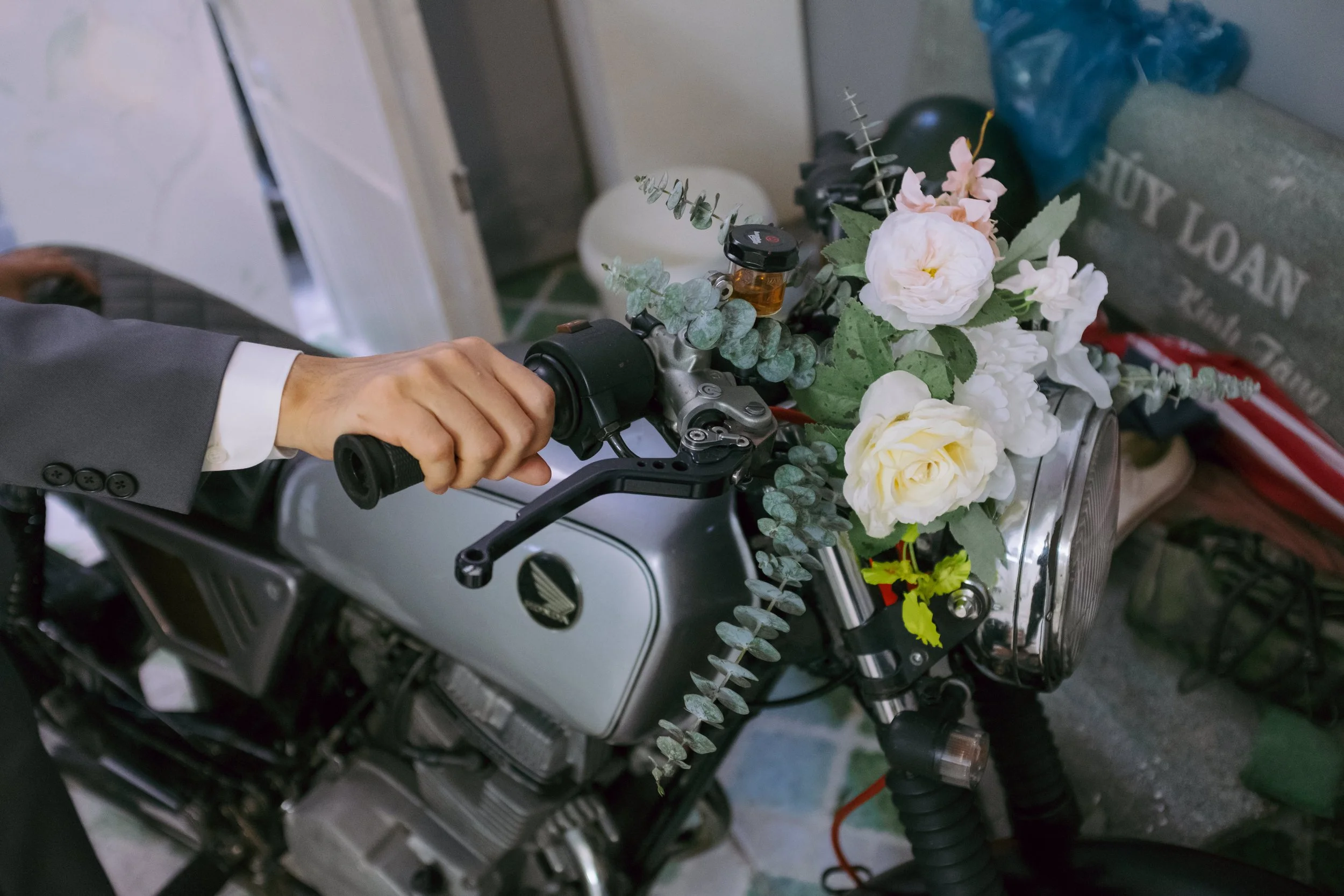 Linh & Đắc, Wedding Day in Saigon — Pham Si Luan Photography (10)