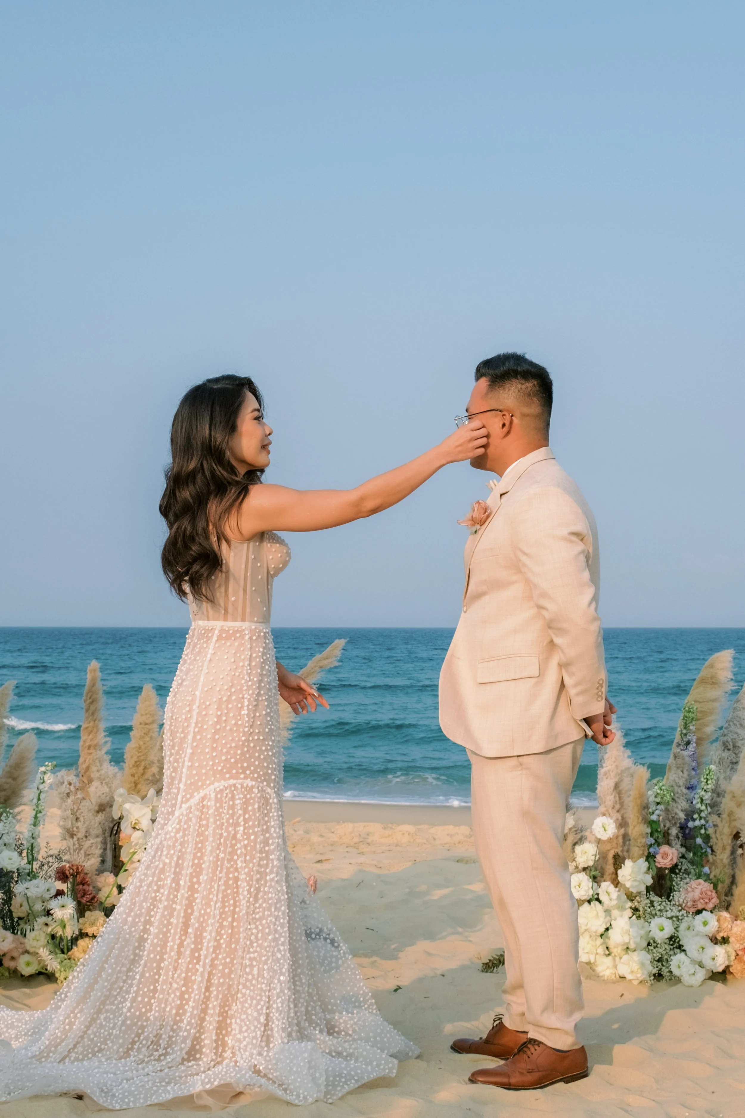 Thanh & Jo, Wedding Day in Quy Nhơn — Pham Si Luan Photography (86)