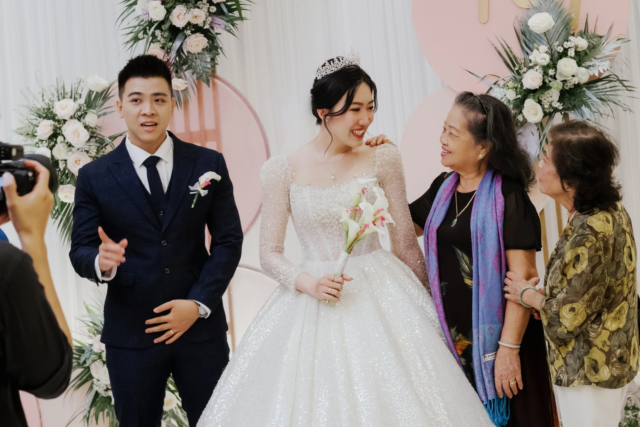 Thảo & Hào, Wedding Day in Sài Gòn — Pham Si Luan Photography (70)