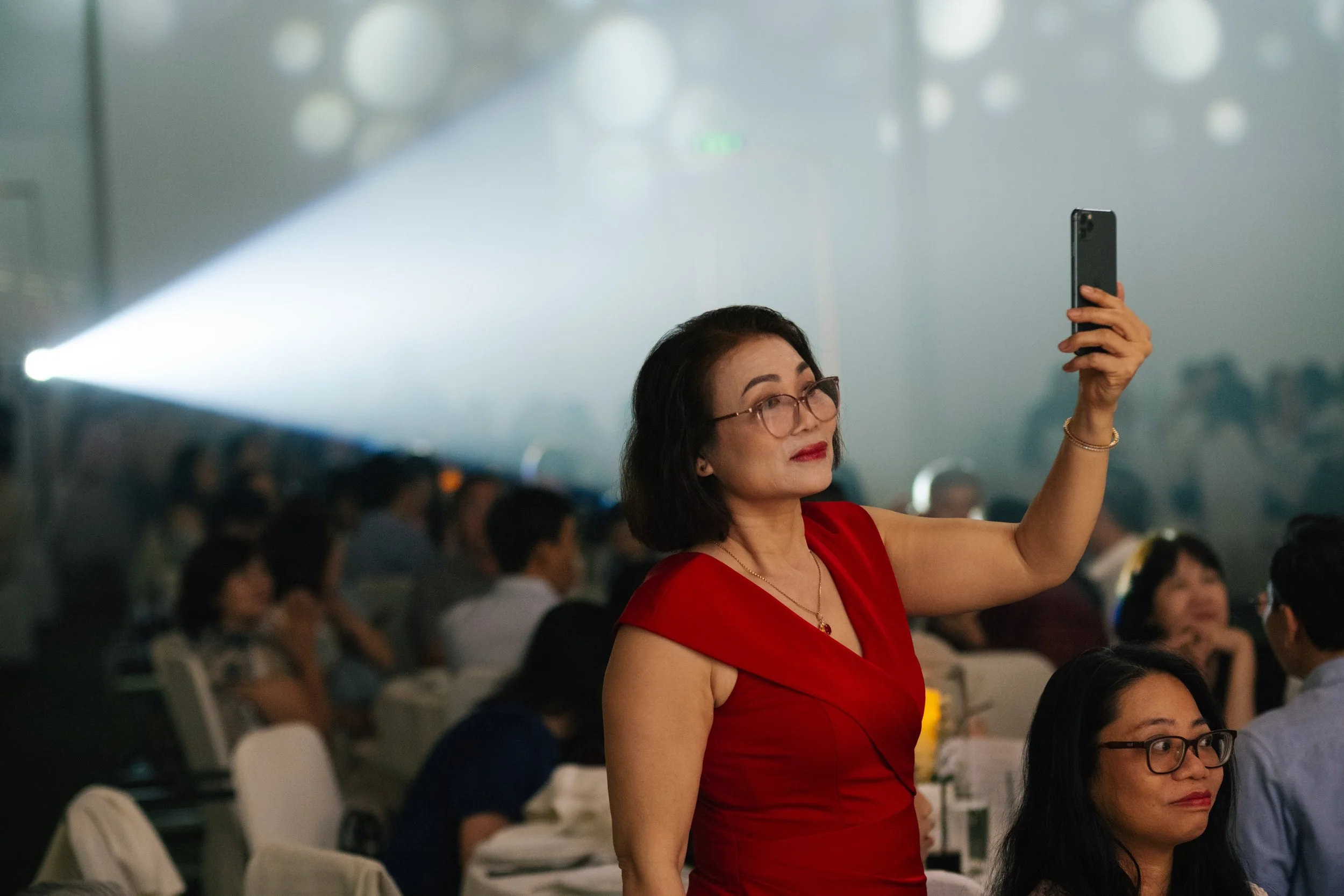 Thư & Toàn, Wedding Reception at White Palace — Pham Si Luan Photography (73)