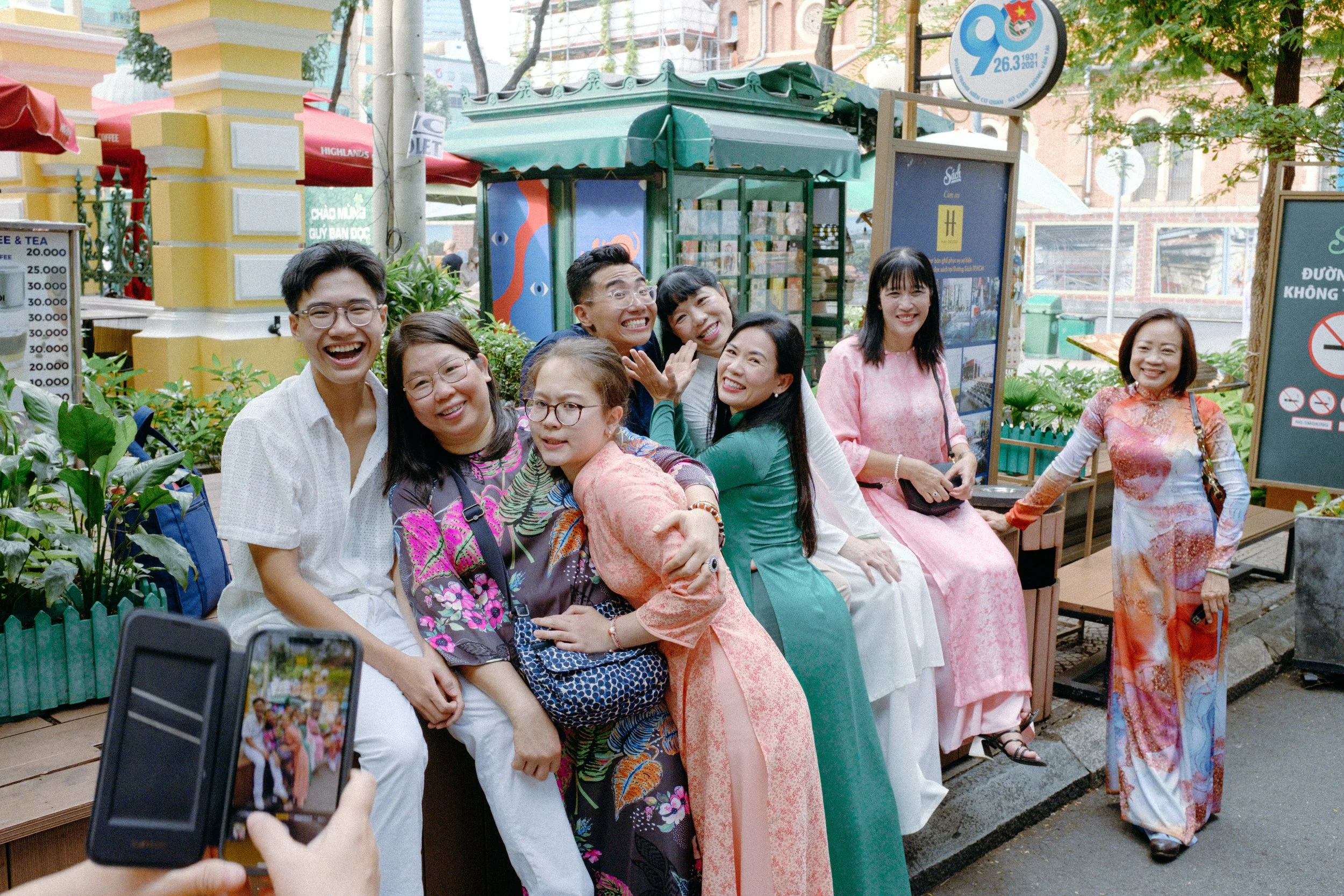 Tú, Khôi & Mẹs — Pham Si Luan Photography (40)