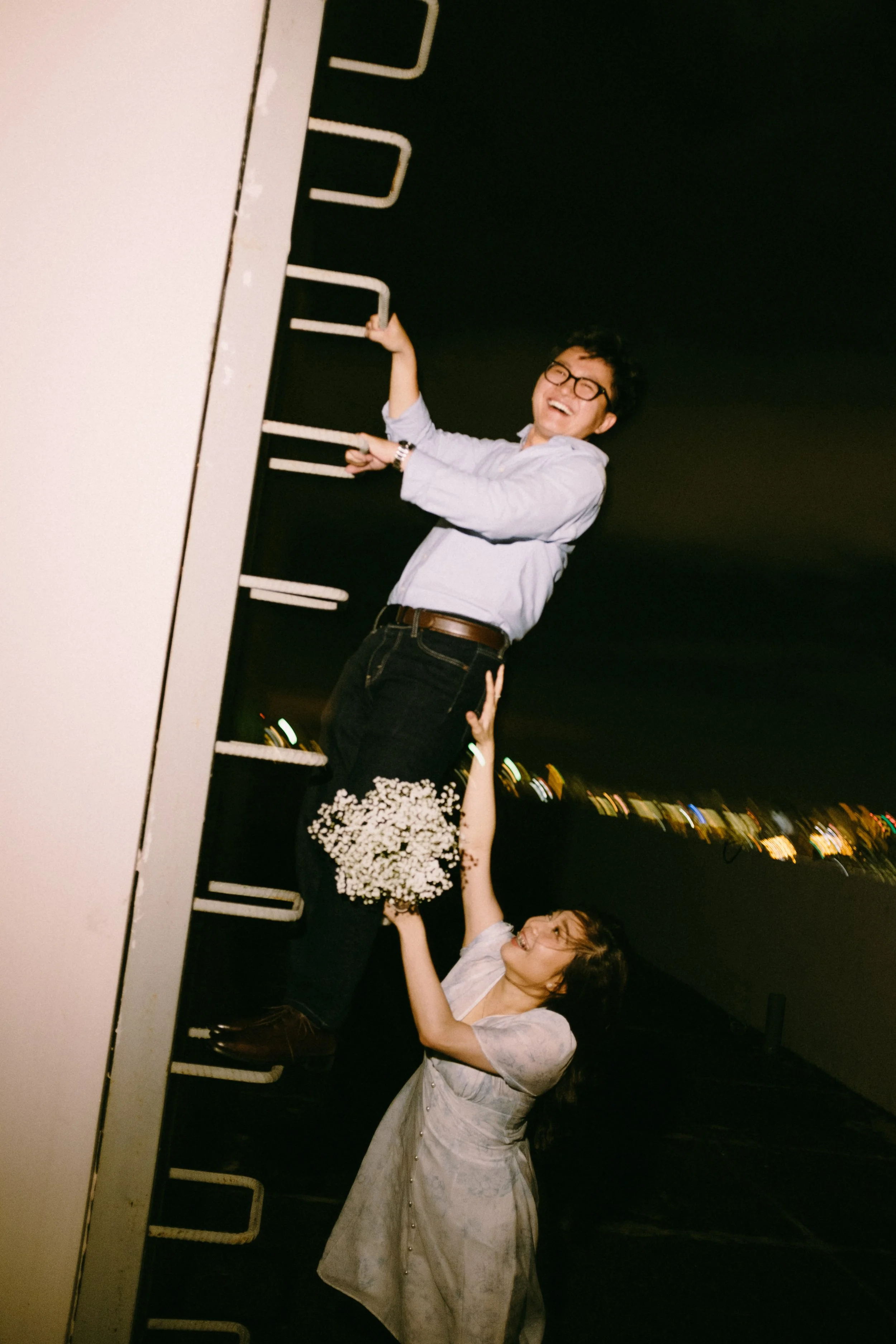 Tú & Ái, Night Session in Sài Gòn — Pham Si Luan Photography (3)