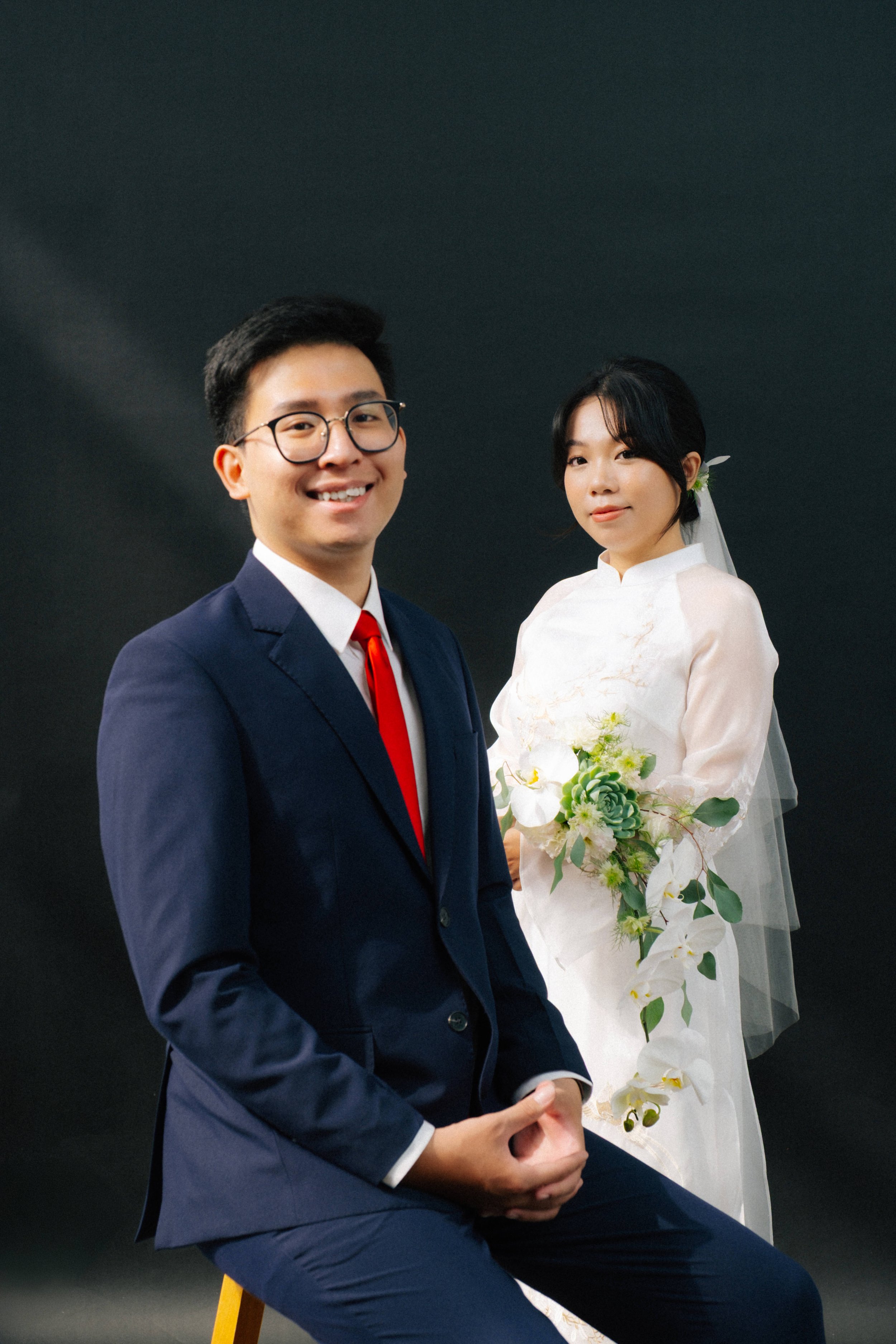Xuân & Hiếu, Minimalist & Artistic Studio Pre-wedding Session — Pham Si Luan Photography (8)