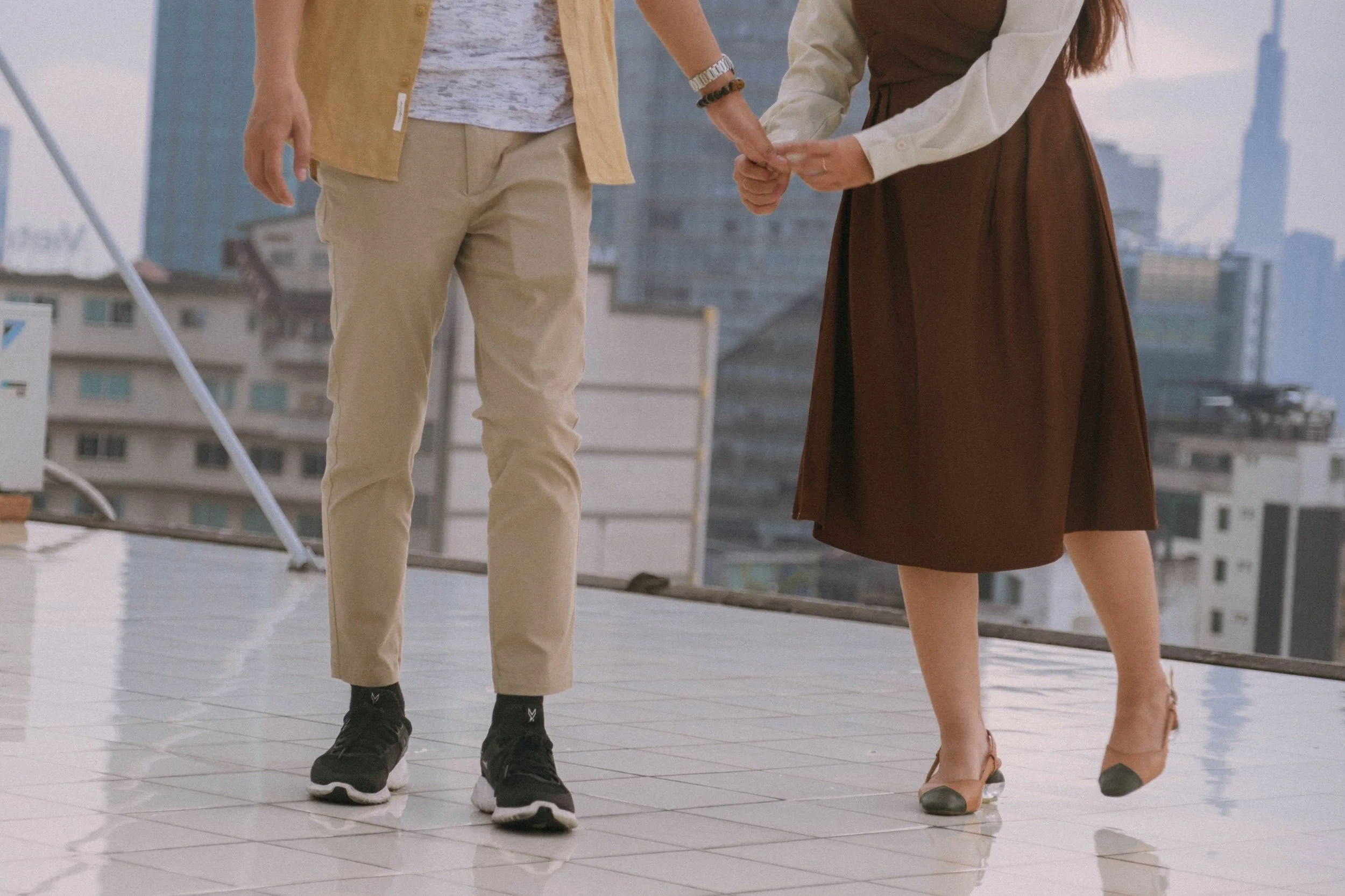 Vy & Chánh, Couple in Sài Gòn — Pham Si Luan Photography (12)