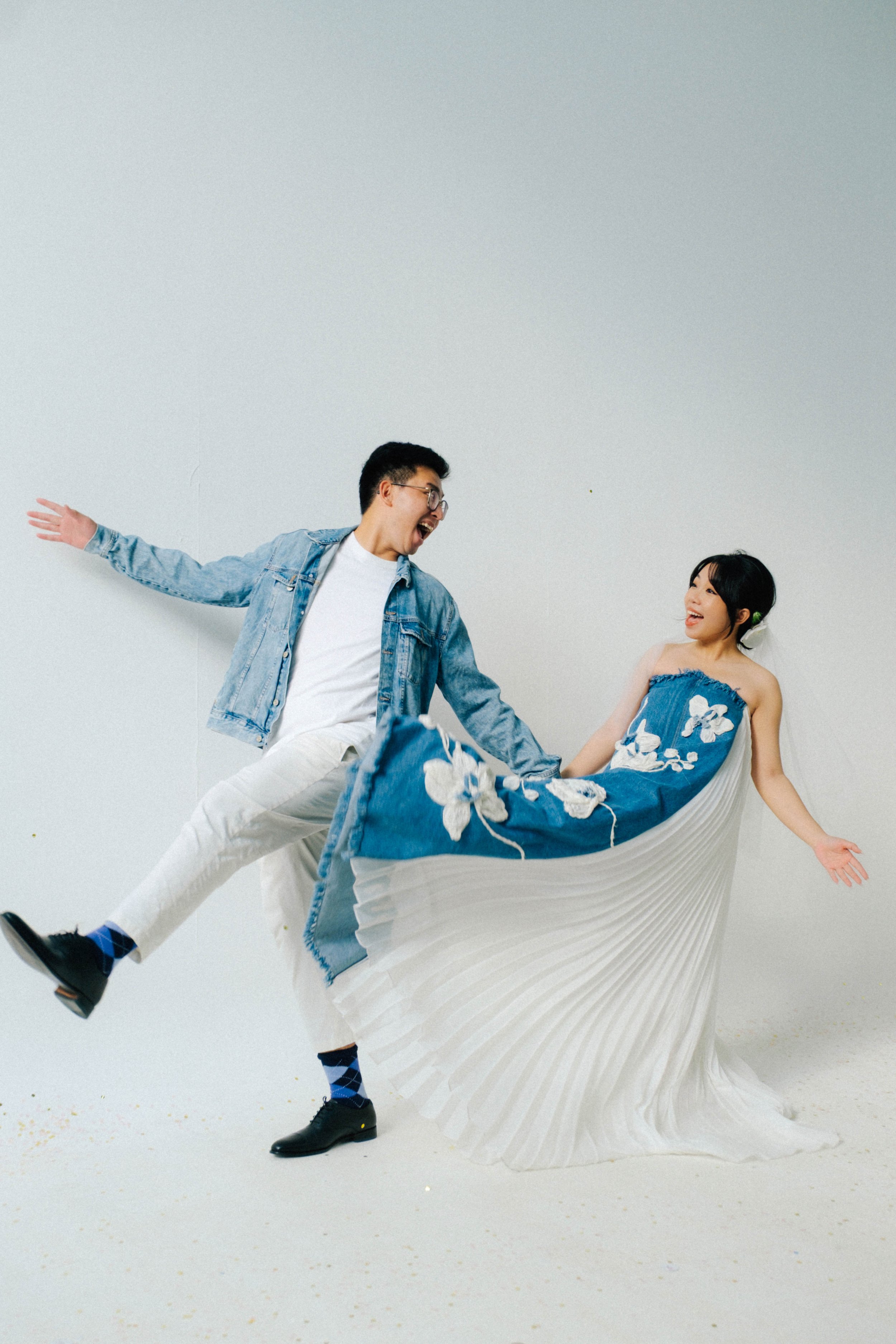 Xuân & Hiếu | Minimalist & Artistic Studio Pre-wedding Session