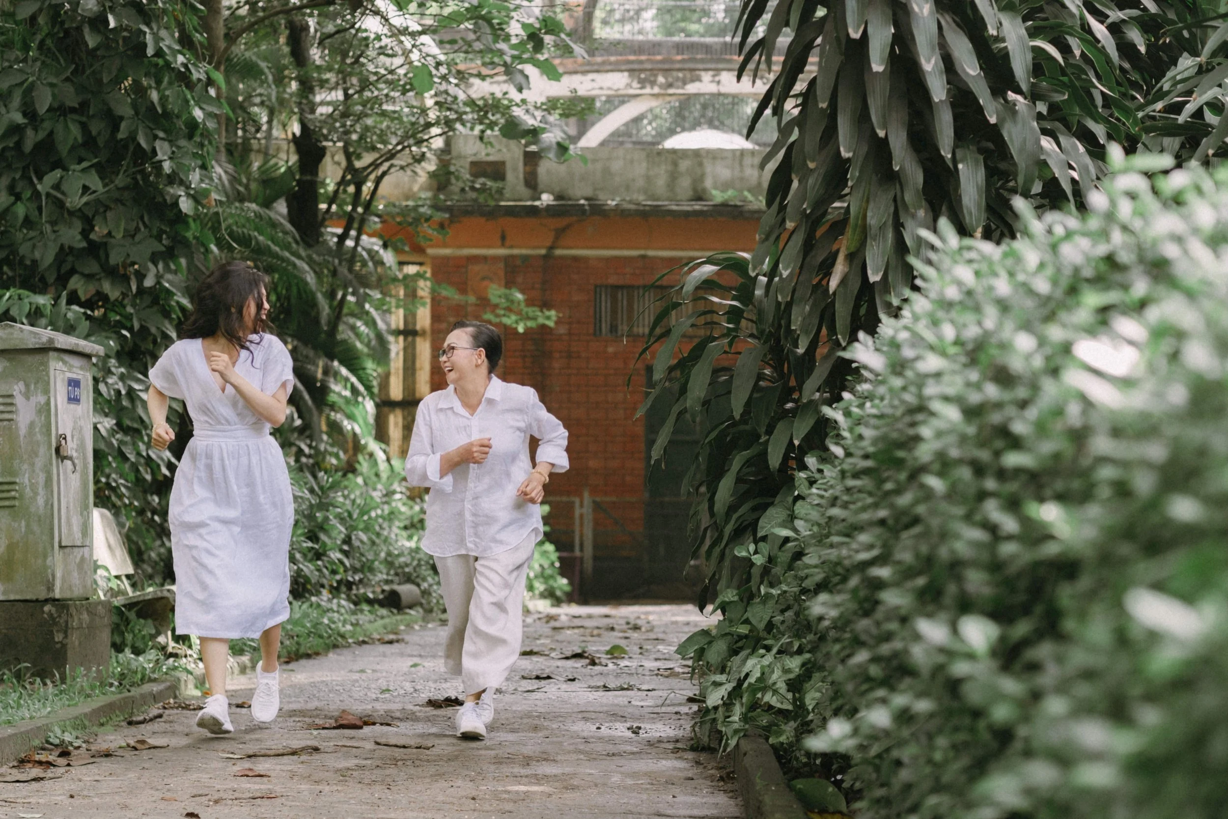 Chị Trang & Cô Năm — Pham Si Luan Photography (36)