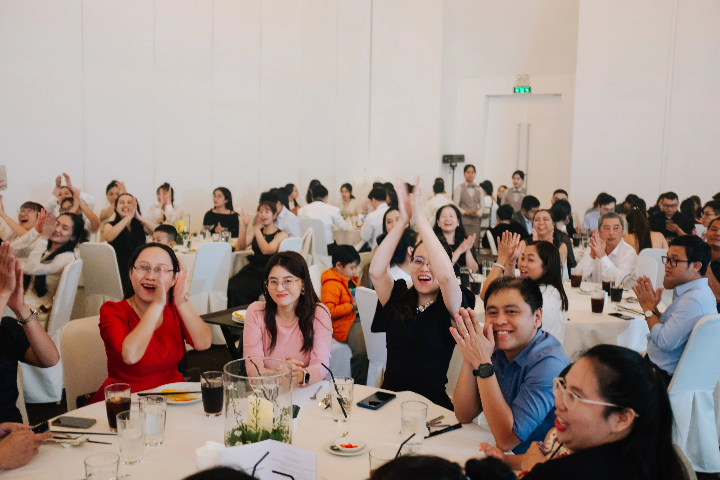 Thư & Toàn, Wedding Reception at White Palace — Pham Si Luan Photography (81)