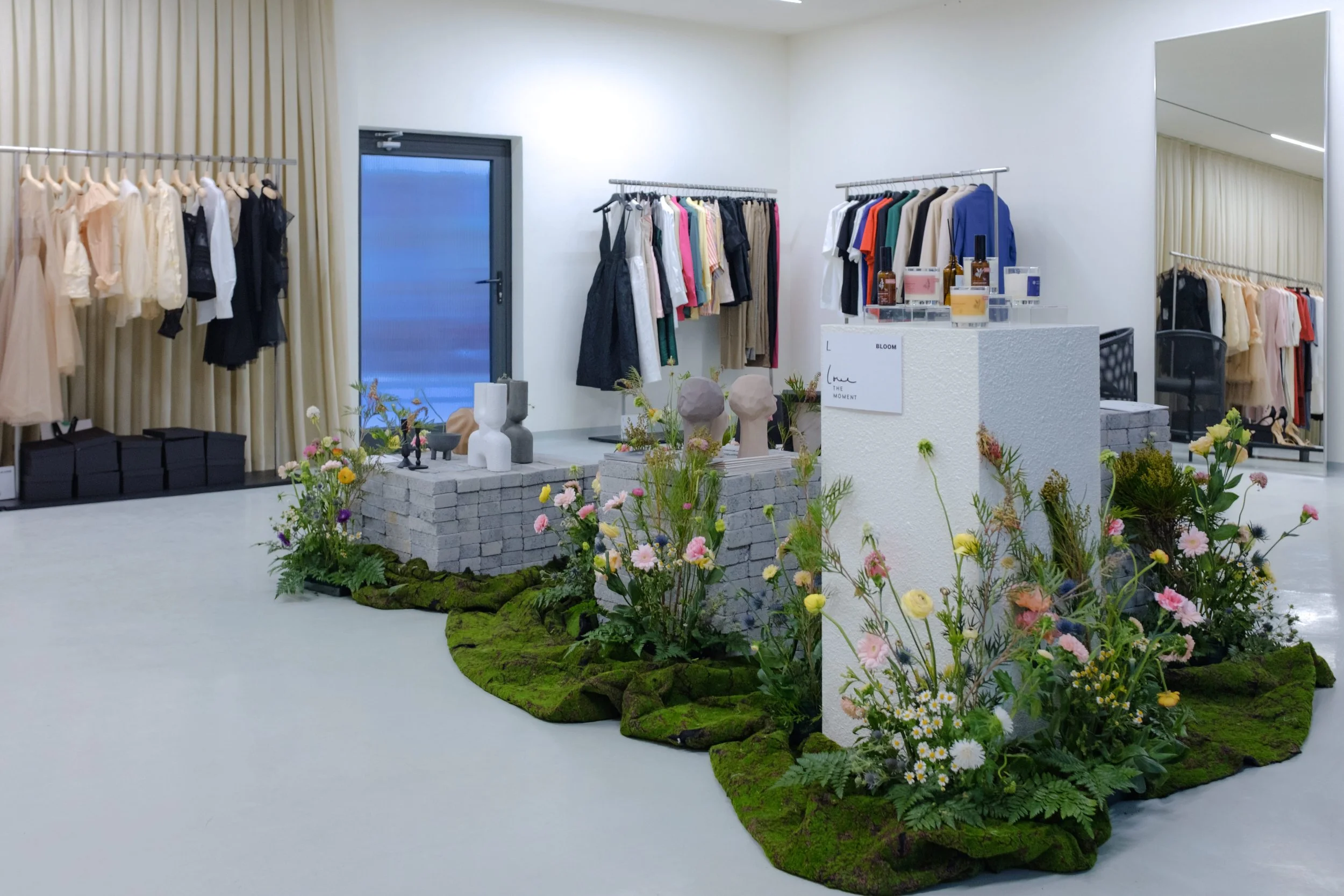Grand Opening Night of Local Brand Studio in Thao Dien — Pham Si Luan Photography (4)