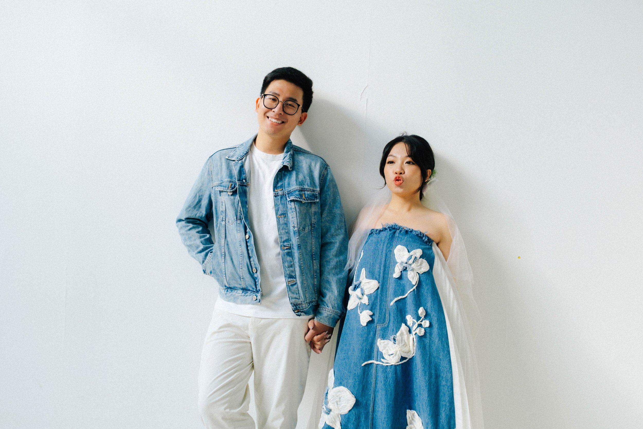 Xuân & Hiếu, Minimalist & Artistic Studio Pre-wedding Session — Pham Si Luan Photography (32)