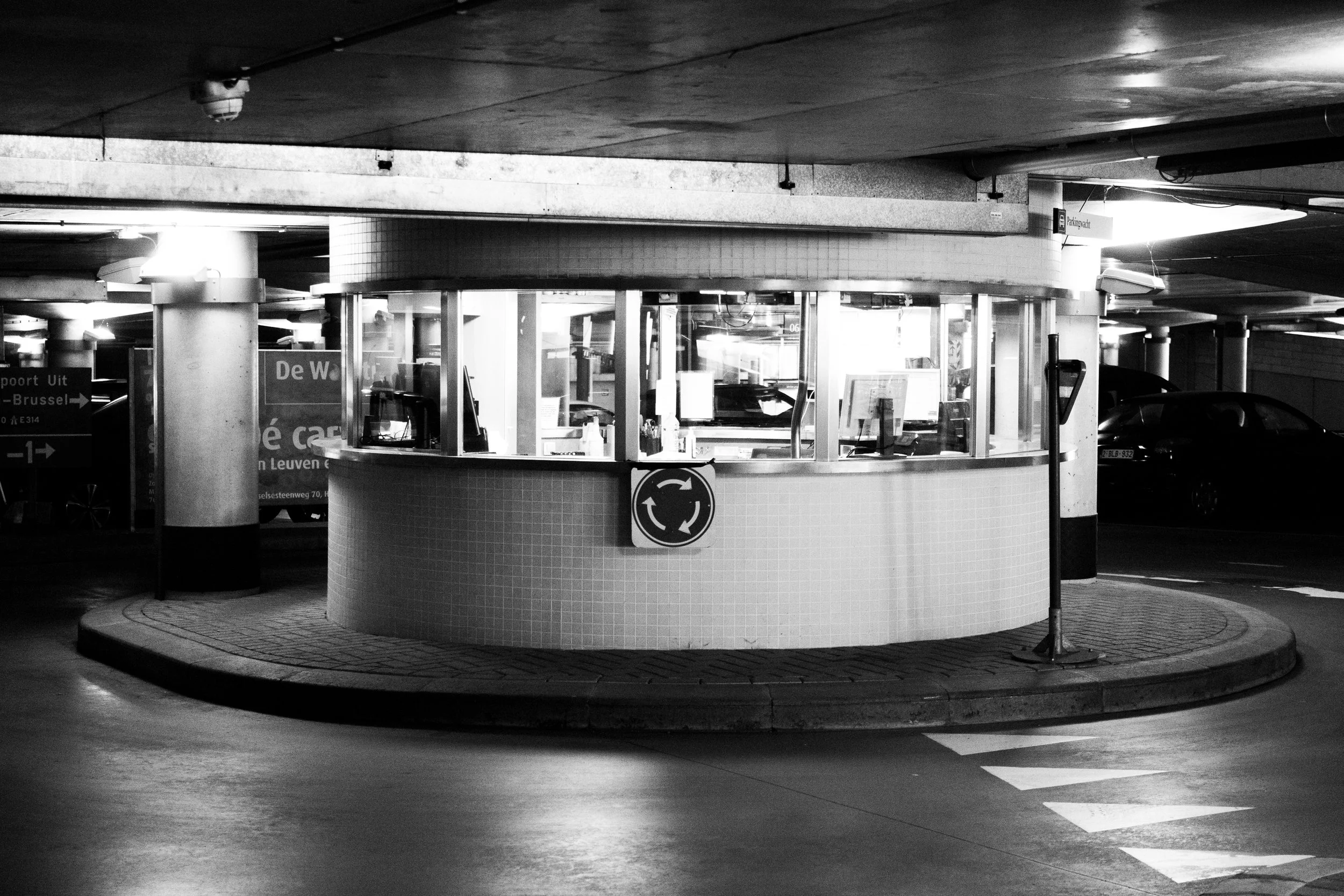 parking de bond (print res)-6.jpg