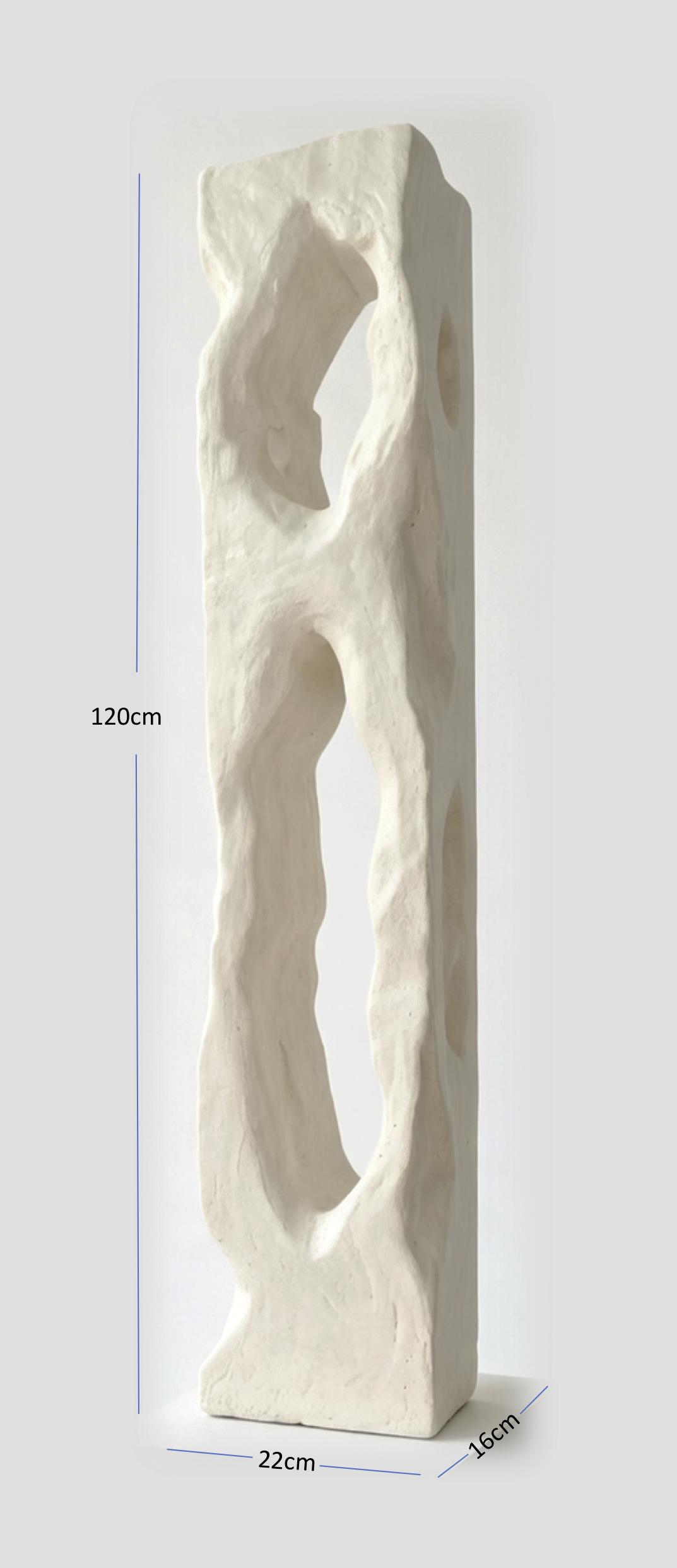 Colección Vestigio. MarcelaOnce. Arte exclusivo de prestigio internacional. Escultura de piedra de 120 cm de altura con formas abstractas y huecos, de 22 cm de ancho y 16 cm de profundidad.