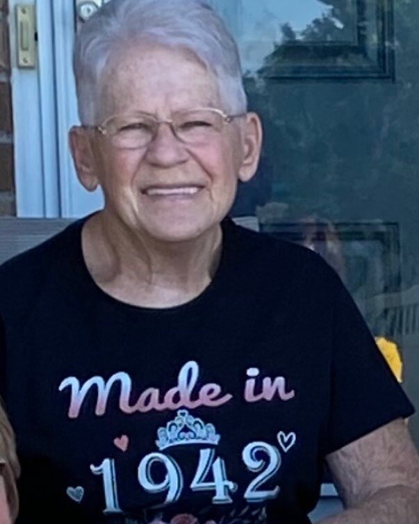 Happy Birthday to my sweet momma ❤️ 81 years young today!!!

#happybirthday #81yearsyoung #shesthebest #funny #smart #beautiful #blessedtobeherdaughter