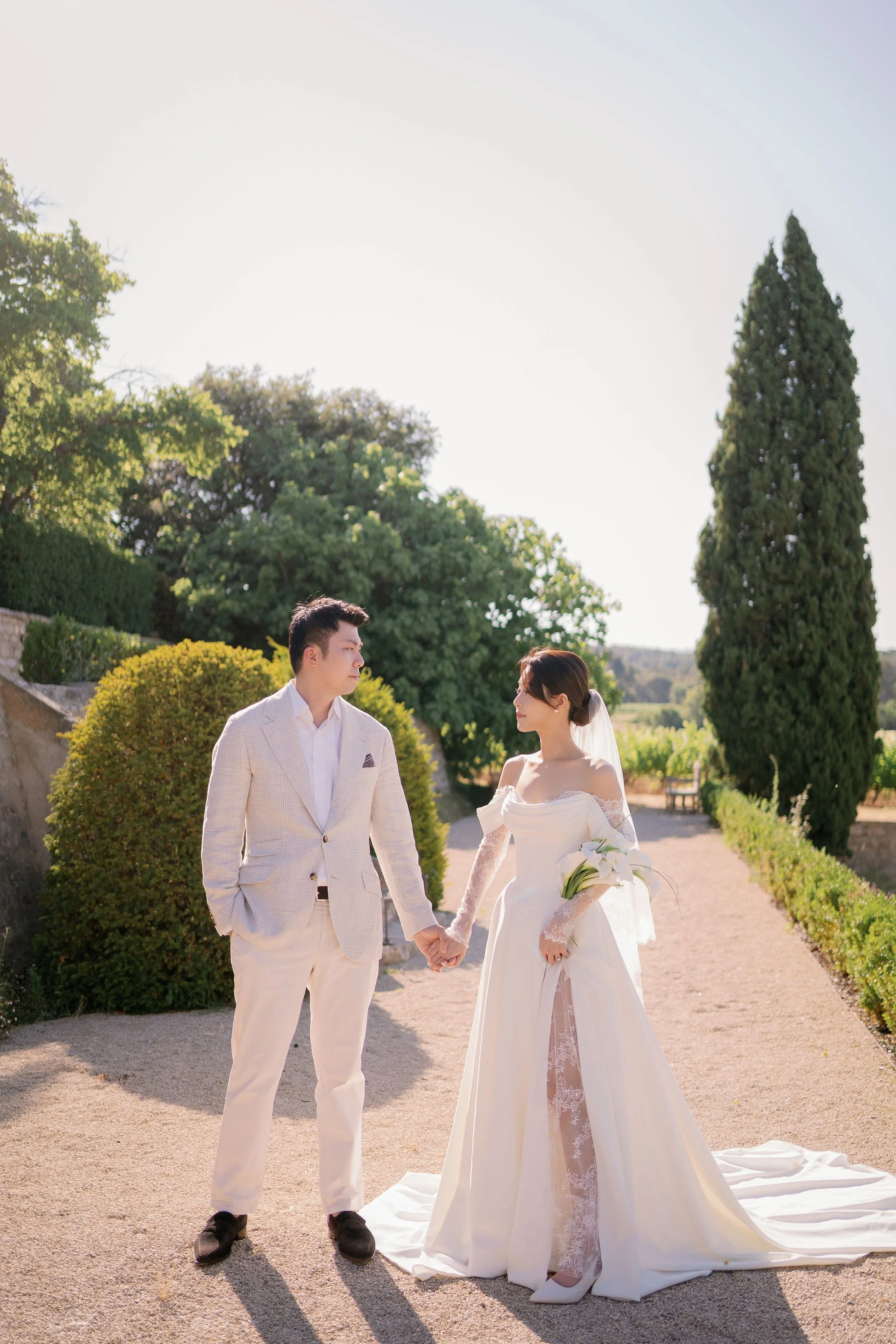 Karis&Jon_Prewedding_Chateau_dela_Gaude_24.jpg