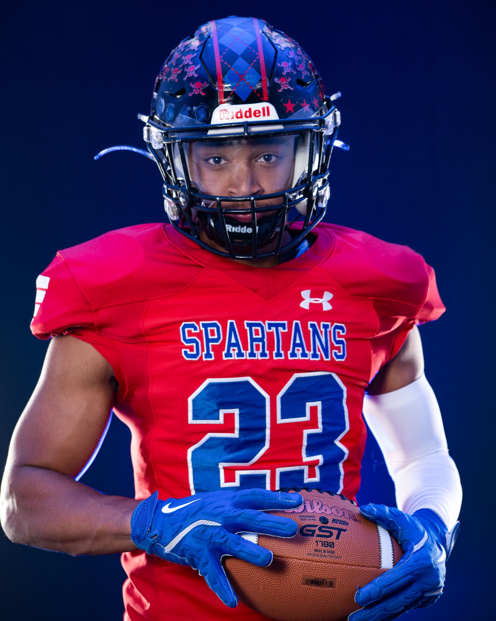 How to Get Your Teenage Son to Actually Show Up for Senior Photos 