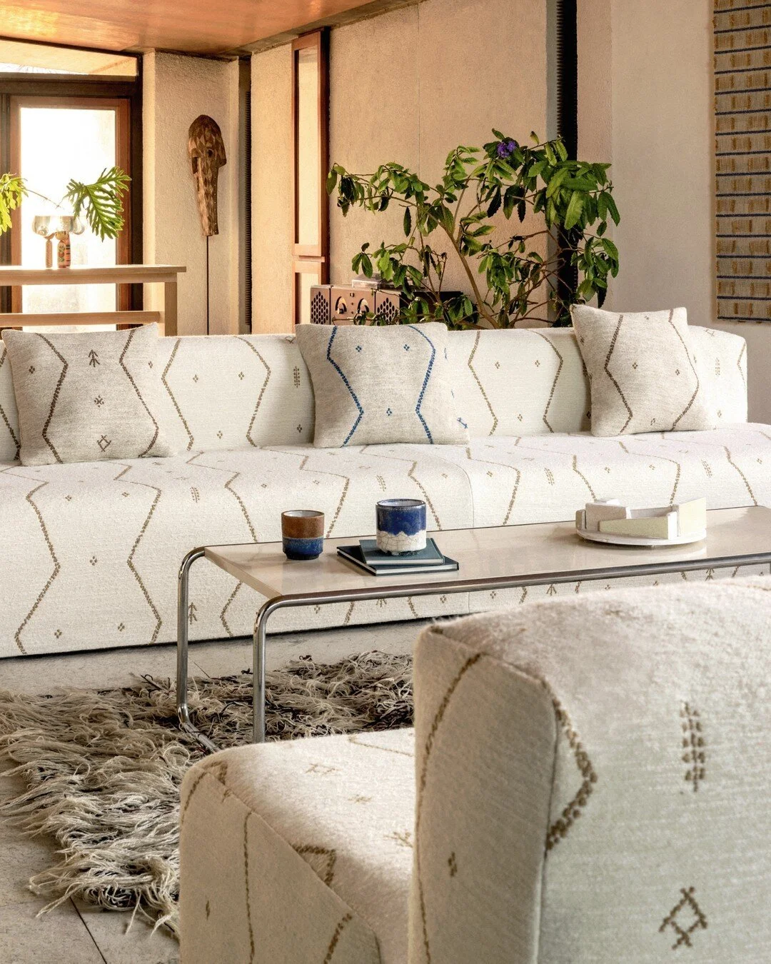 NEW Tampico fabric. Reversible perfect for Curtains and upholstery. COMING SOON!​​​​​​​​​.
.
.
.
.
. 
#fabric #elitisfrance #elitisfabric #outdoor #home #beautifuloutdoors #interiordesign #interiordesigner #designer #design #outdoorhome #garden #guat