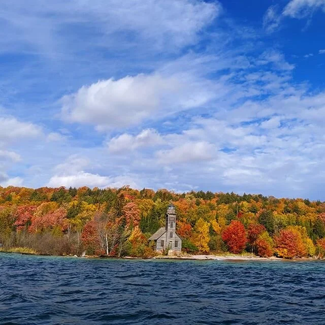 Old lighthouse beacon way home- - - by AETS
🌎
🧳
🚙
🥾
#travel #traveler #puremichigan #earthporn #daily #lighthouse #travelawesome #awesome #view  #travelphotography #photooftheday #photography #travelgram #instatravel #instadaily #traveling #vacat