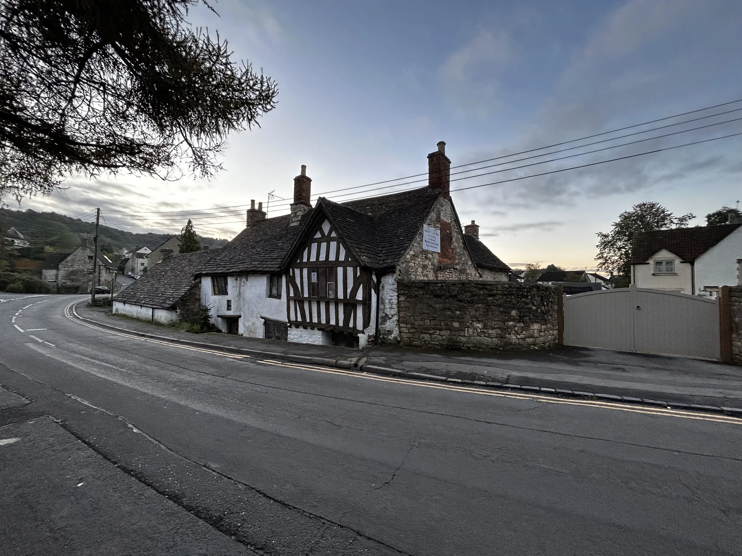 Ancient Ram Inn.jpg