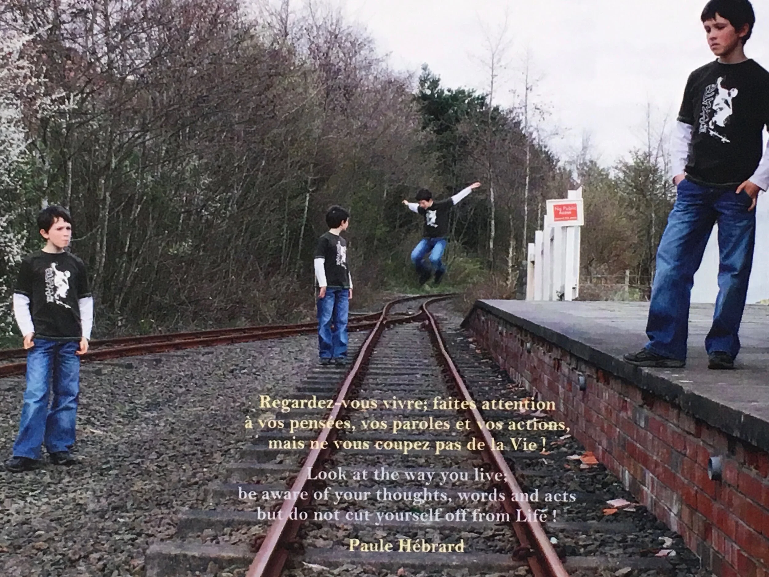 REGARDEZ-VOUS VIVRE ...