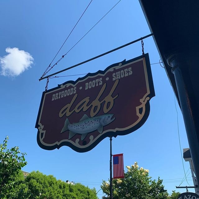 Love to all the Dads 💜🙌🏽 Shop with is today from 11-5. #fathersdaygifts #happyfathersday #sunnyinellicottville #shoplocal #shopsmallbusiness #daffwear  #ellicottvilleny @daffevl