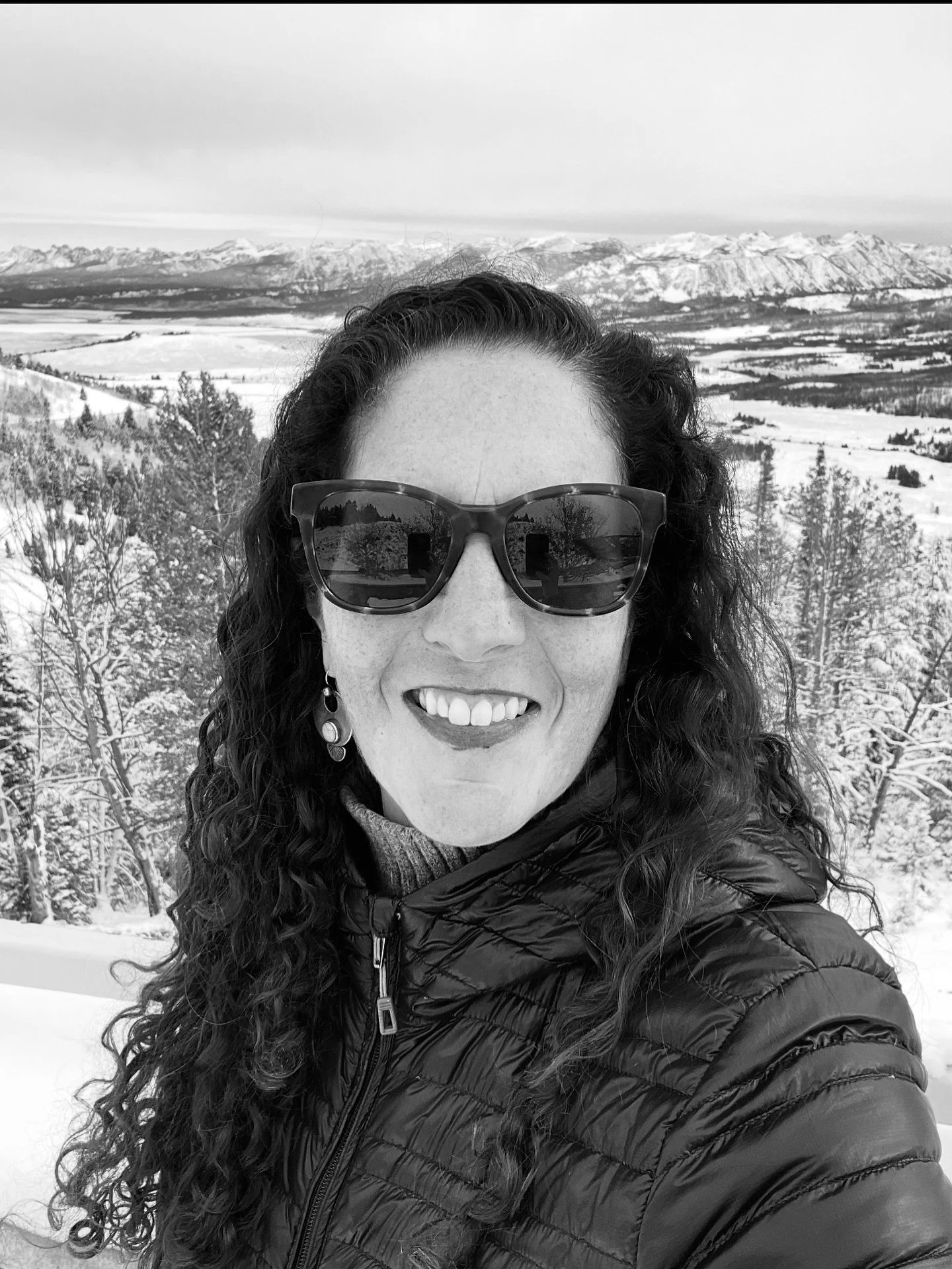 Shop Mondays In Ellicottville. Open 10-5 @daffevl