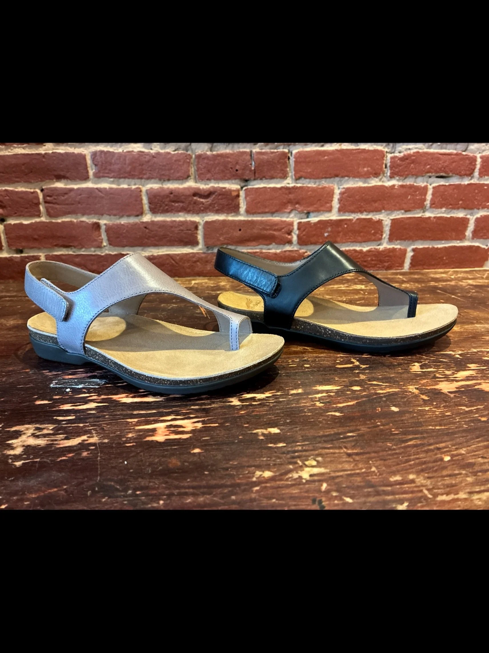 Sunny Mondays call for new shoes. Shop 11-5 @dansko @daffevl #summervibes☀️ #sandal #newshoes #daffevl #ellicottville