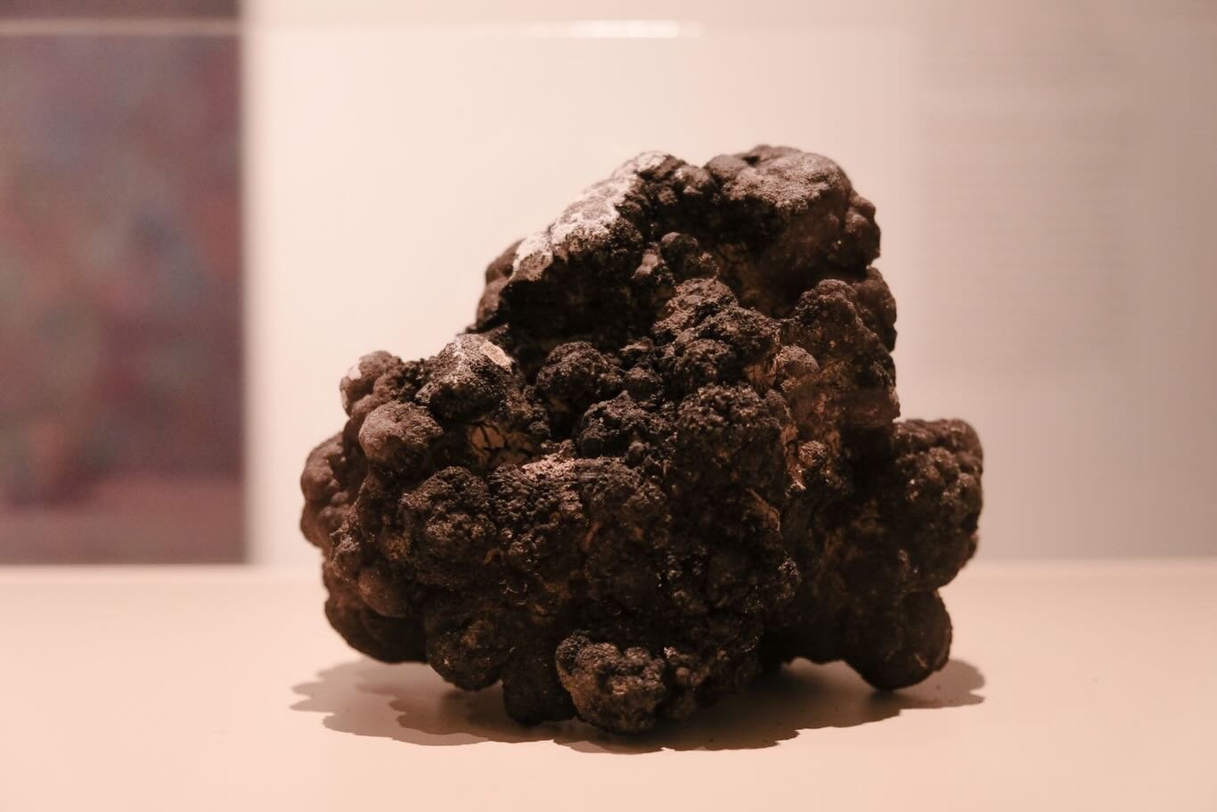 Greenland 🇬🇱 

Slide 1
Why Trump wants Greenland. Rare earth Manganese Nodules from deep-sea regions around Greenland. Ocean exhibition, @louisianamuseum, Copenhagen. 

Slide 2
White Horizons &mdash; Myrtle Simpson.

Slides 3&ndash;5
Archival still