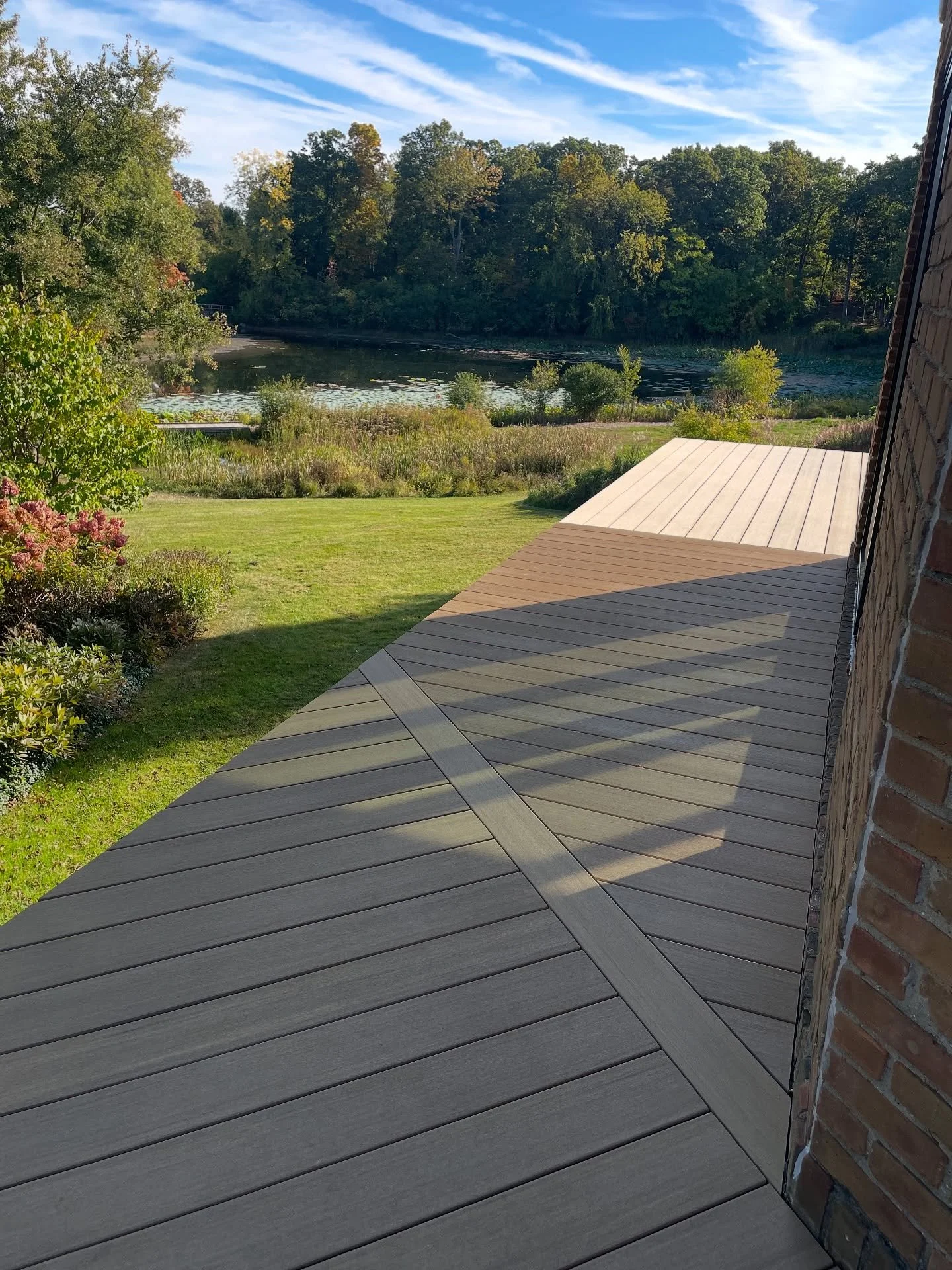 Big progress on one of our larger projects&mdash;and the views are to die for 😍 the last two shows show what will be the view from inside their screened in porch (framing in process)

#buildinprogress #buildingyouabetterdayoff