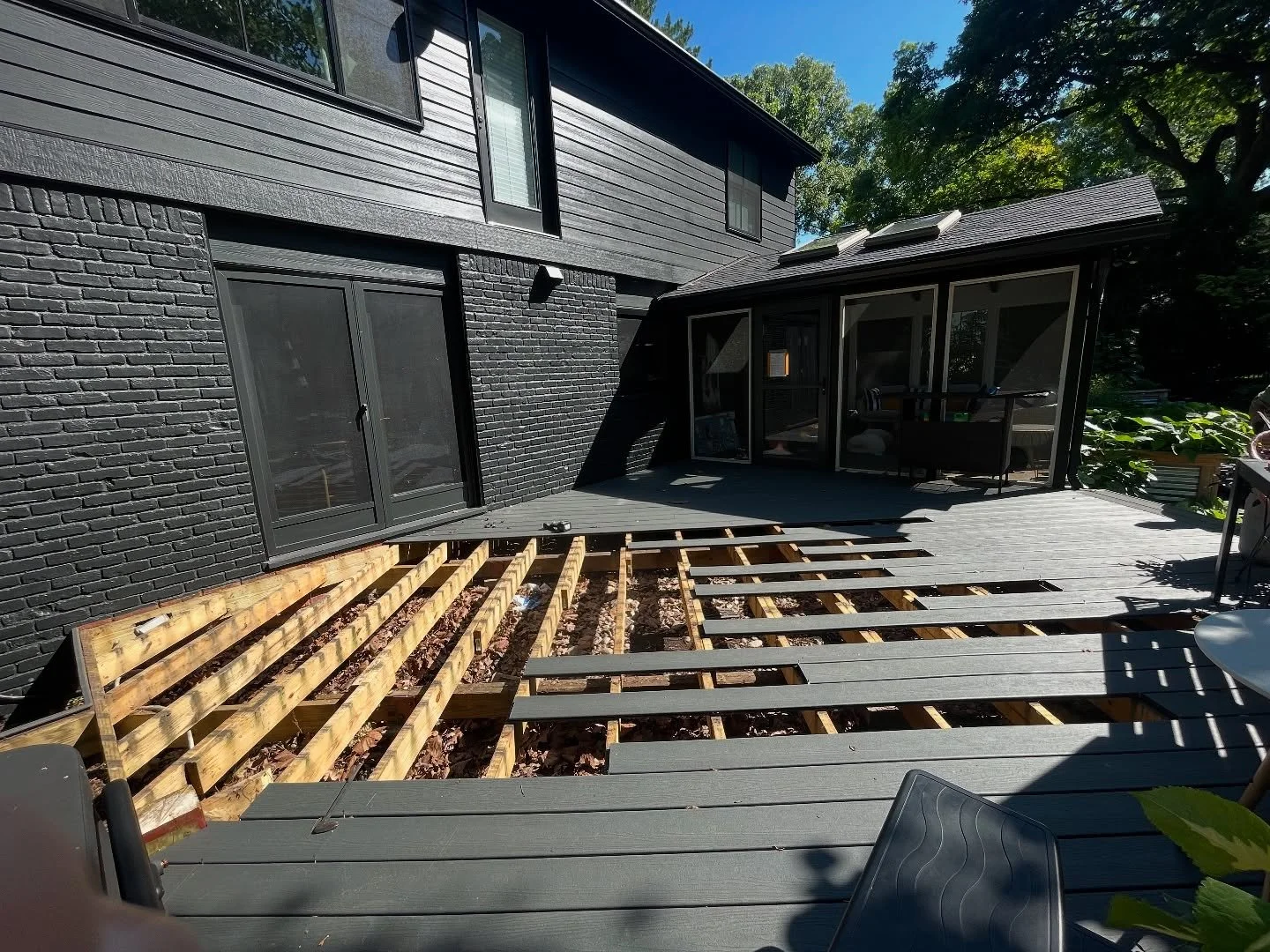 Finding time to post? Almost harder than building decks (I&rsquo;m kidding Ricky) Here&rsquo;s a little highlight reel of some recent projects taking shape 

#buildingyouabetterdayoff #wittersrule #timbertech #deckgoals