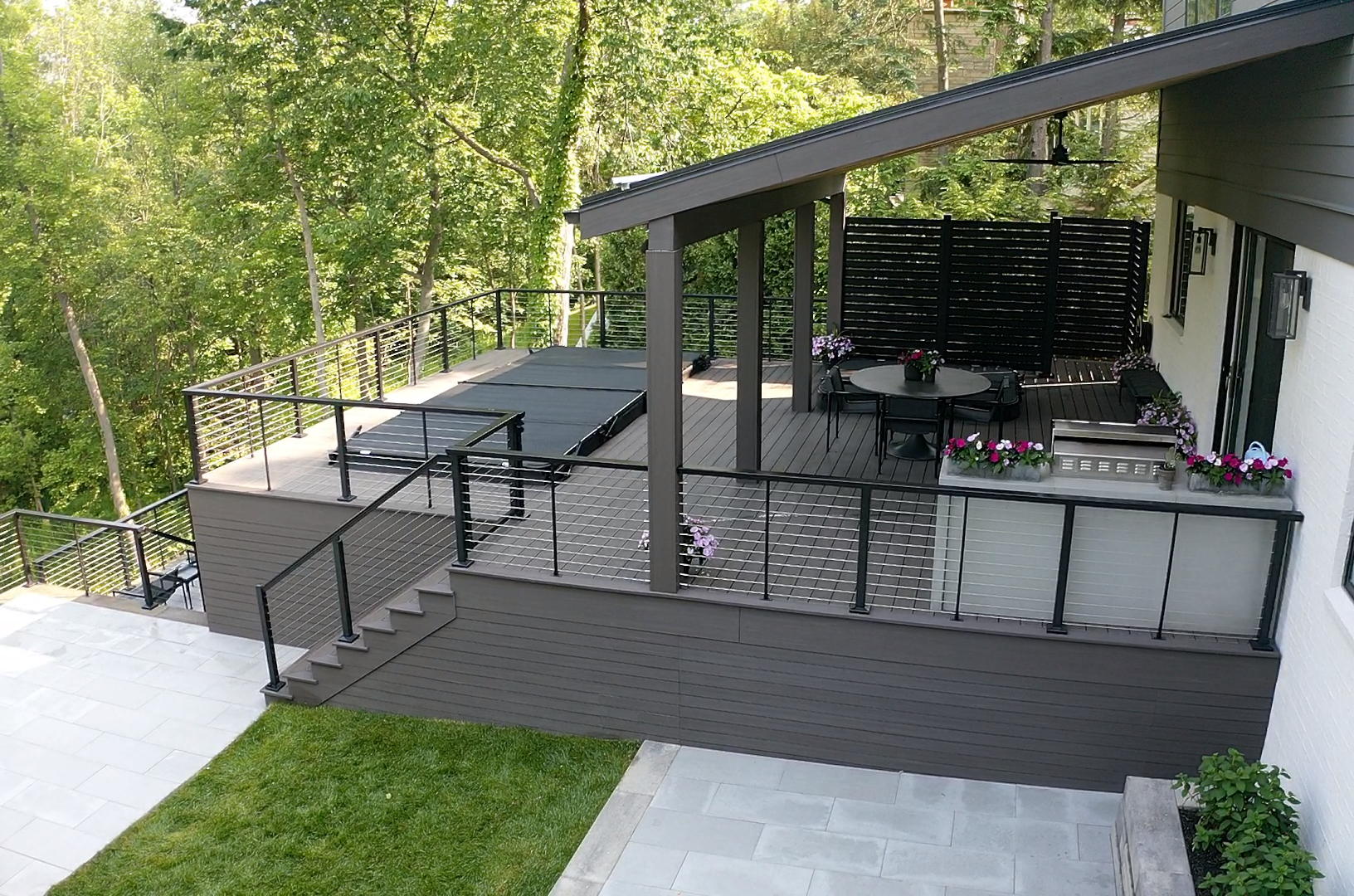 privacy rail, built in infinity pool