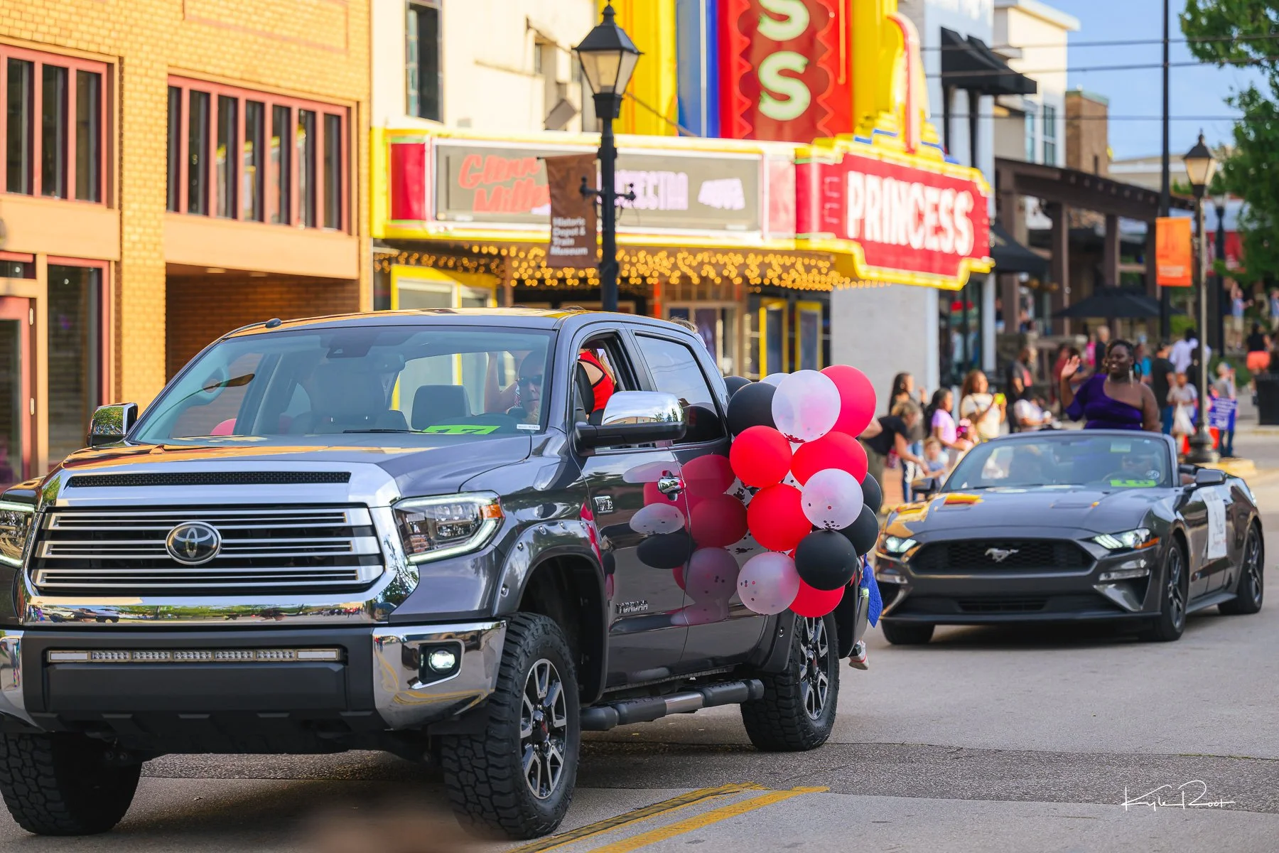 Decatur High School Homecoming Parade 2024 — Decatur AL Wedding Photo ...