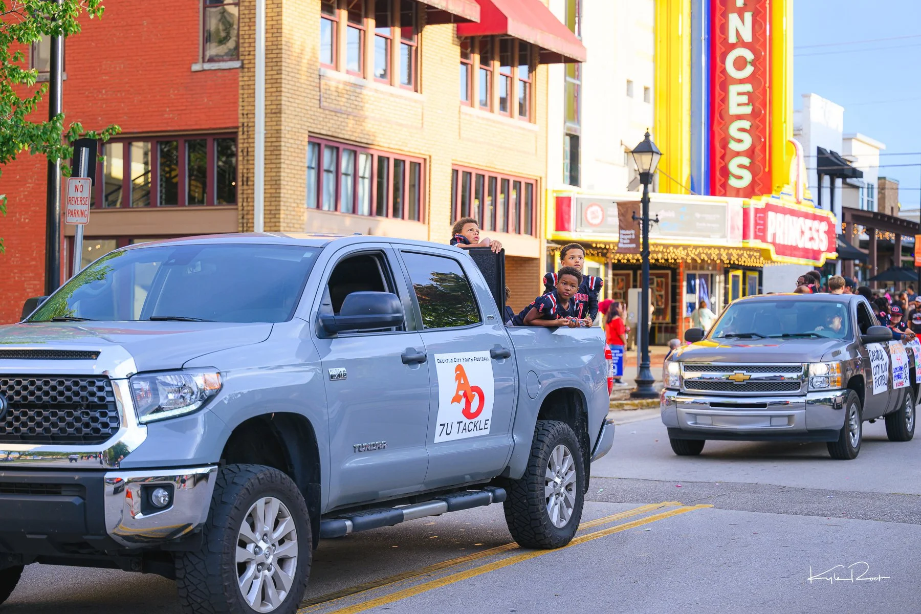 Decatur High School Homecoming Parade 2024 — Decatur AL Wedding Photo ...