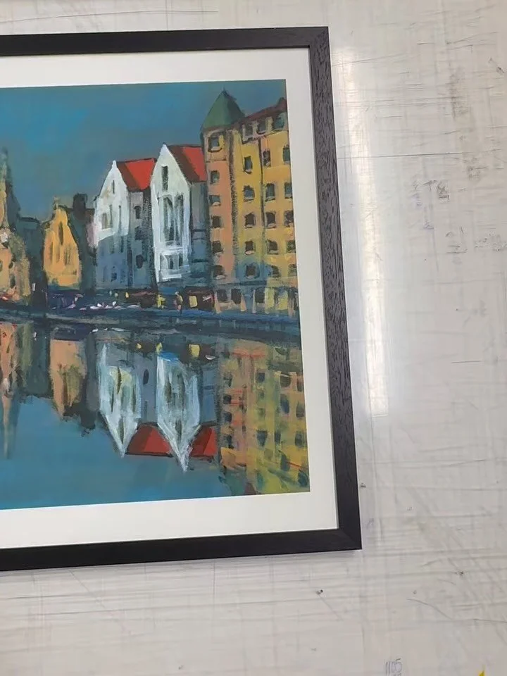 @andy.keir_paintings is one of our talented local artist does what only he can do with his own  take on Leith and the Shore.

Following on  from his highly successful solo  exhibition @leithcustomhouse last year he is gaining quite a reputation withi