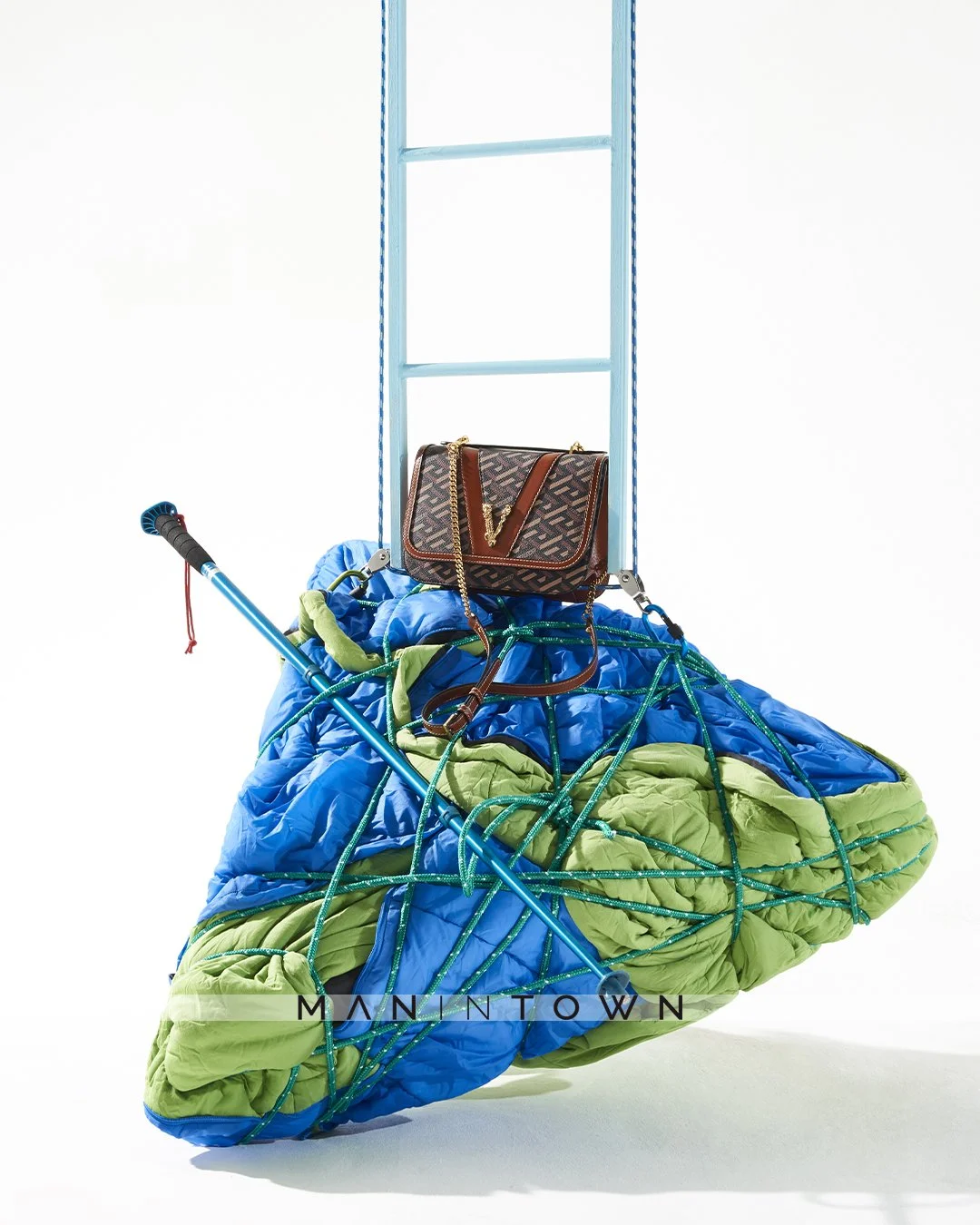 PED man in town 2Tavola da disegno 1 copia 2.jpg