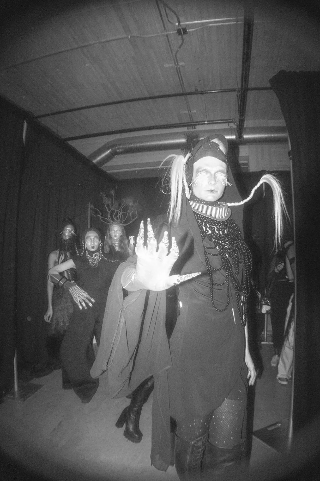 Event backstage runway models ﬂash fashion week