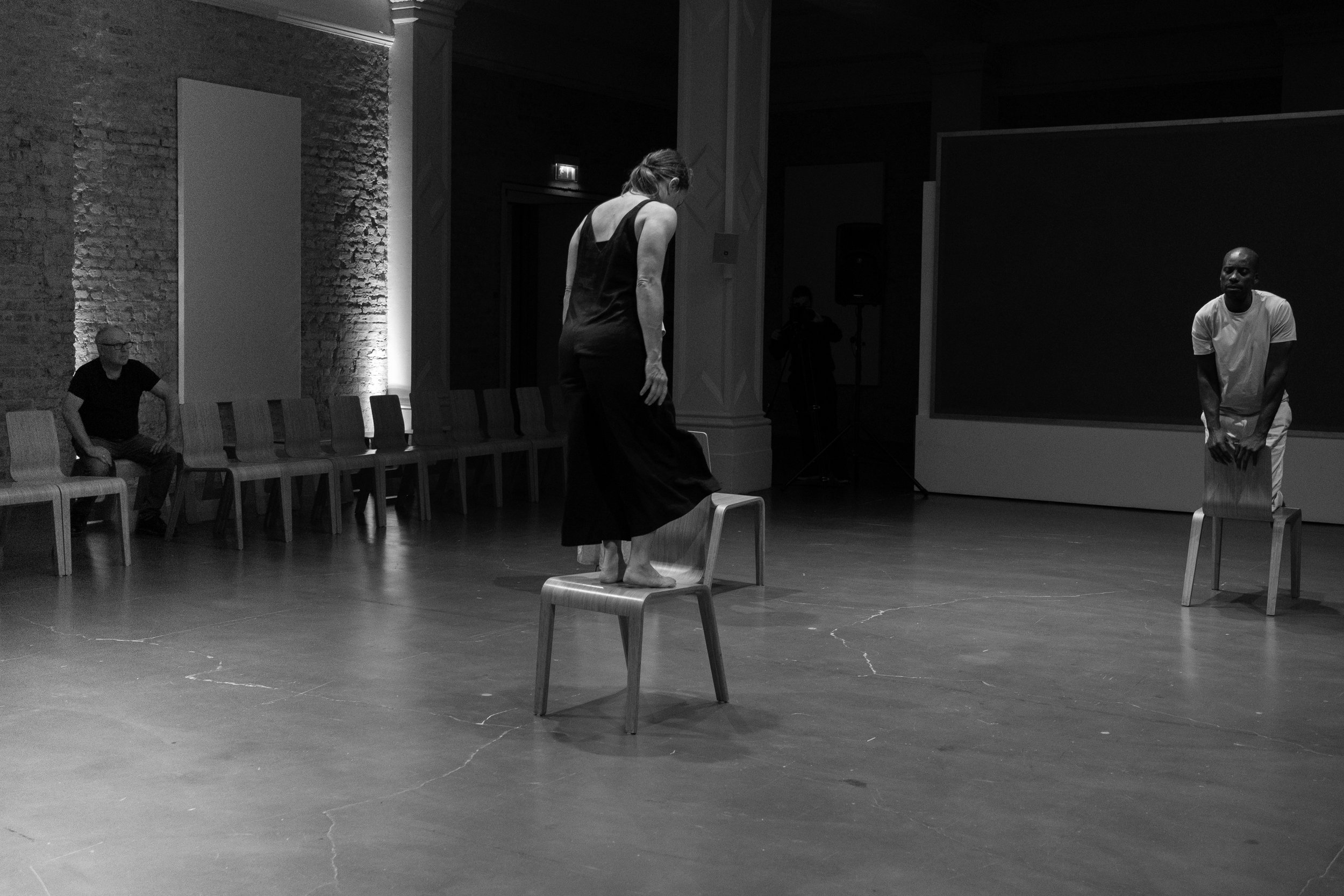 23 SMITH Terry Mirror2 Whitechapel Gallery 24-10-23 BW.jpg