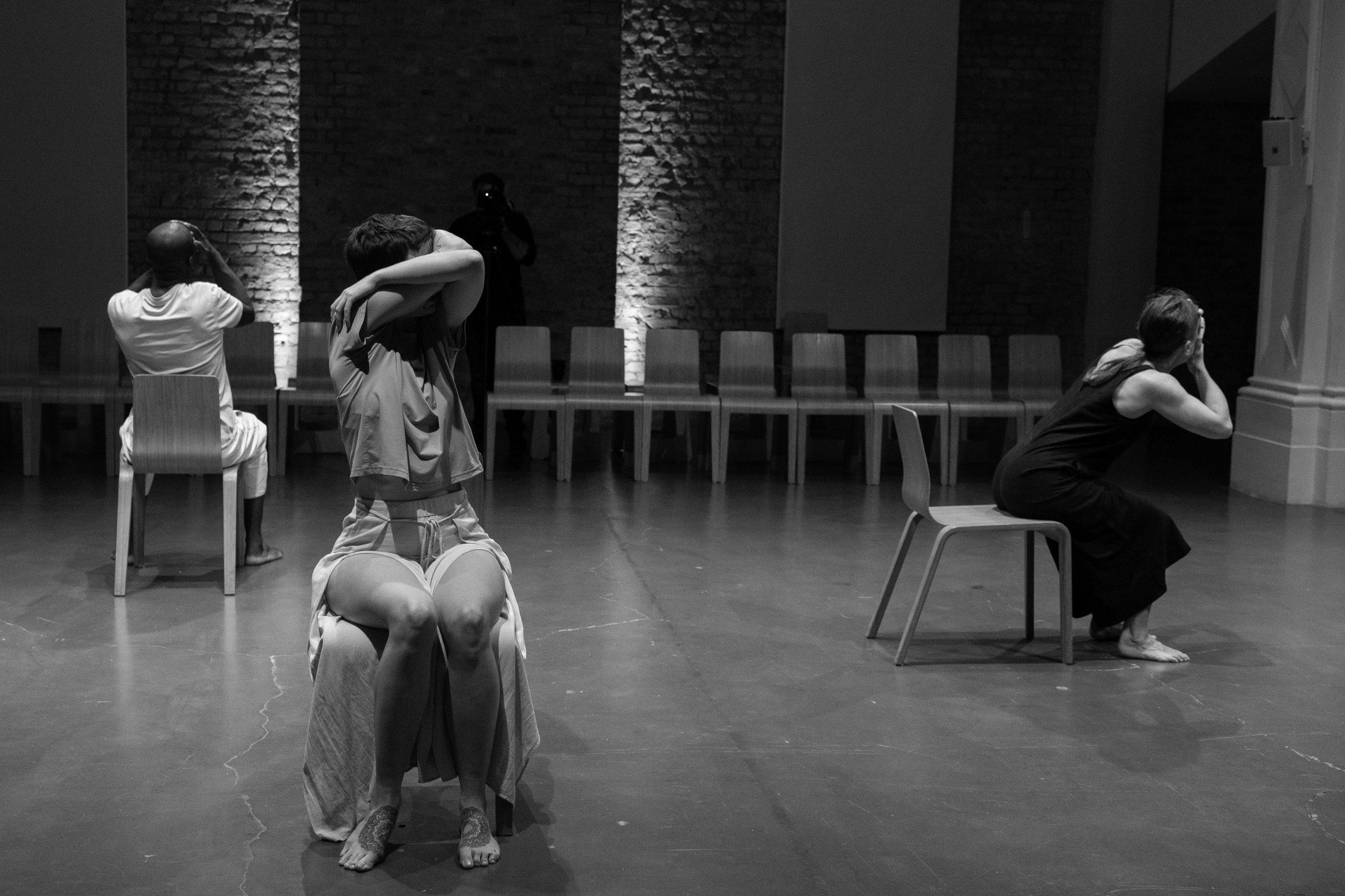 11 SMITH Terry Mirror2 Whitechapel Gallery 24-10-23 BW.jpg
