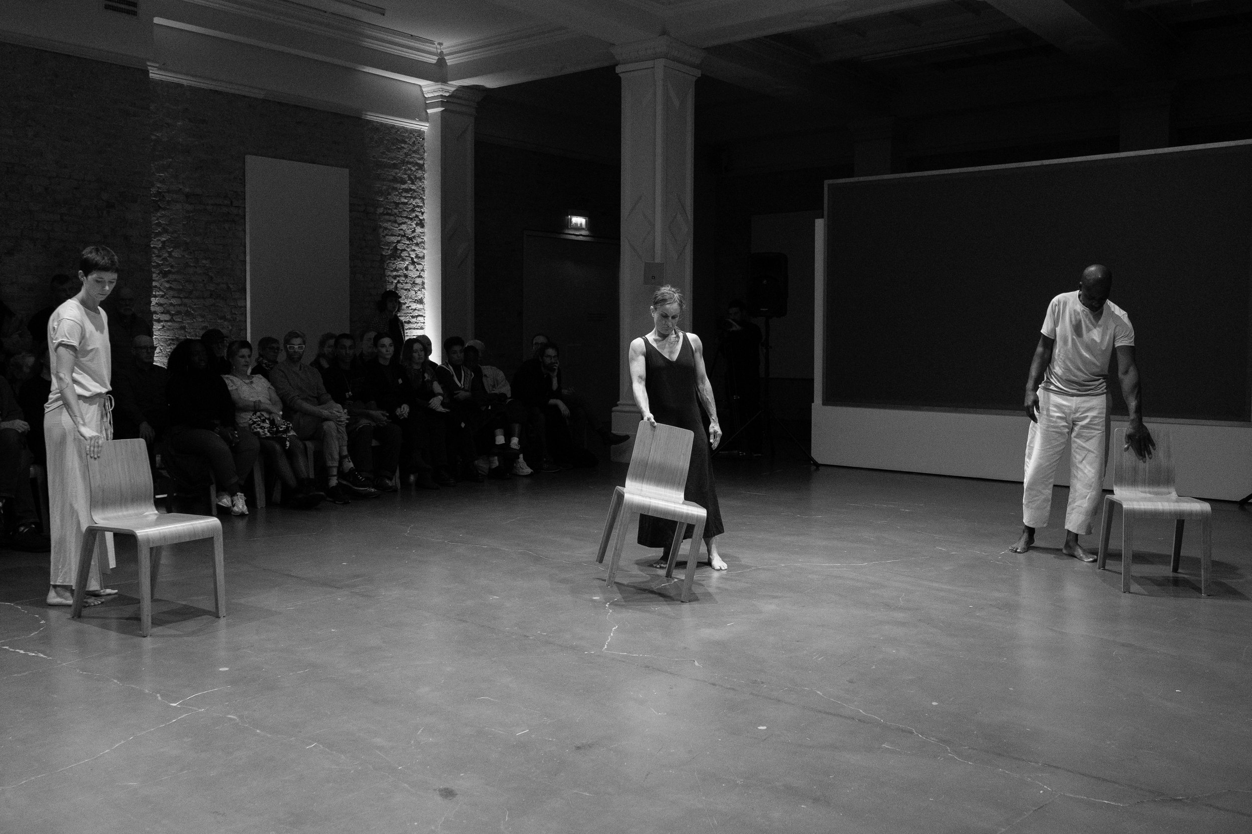 129 SMITH Terry Mirror2 Whitechapel Gallery 24-10-23 BW.jpg