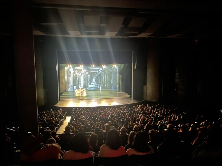 Ballet 5:8 performance at the Harris Theater