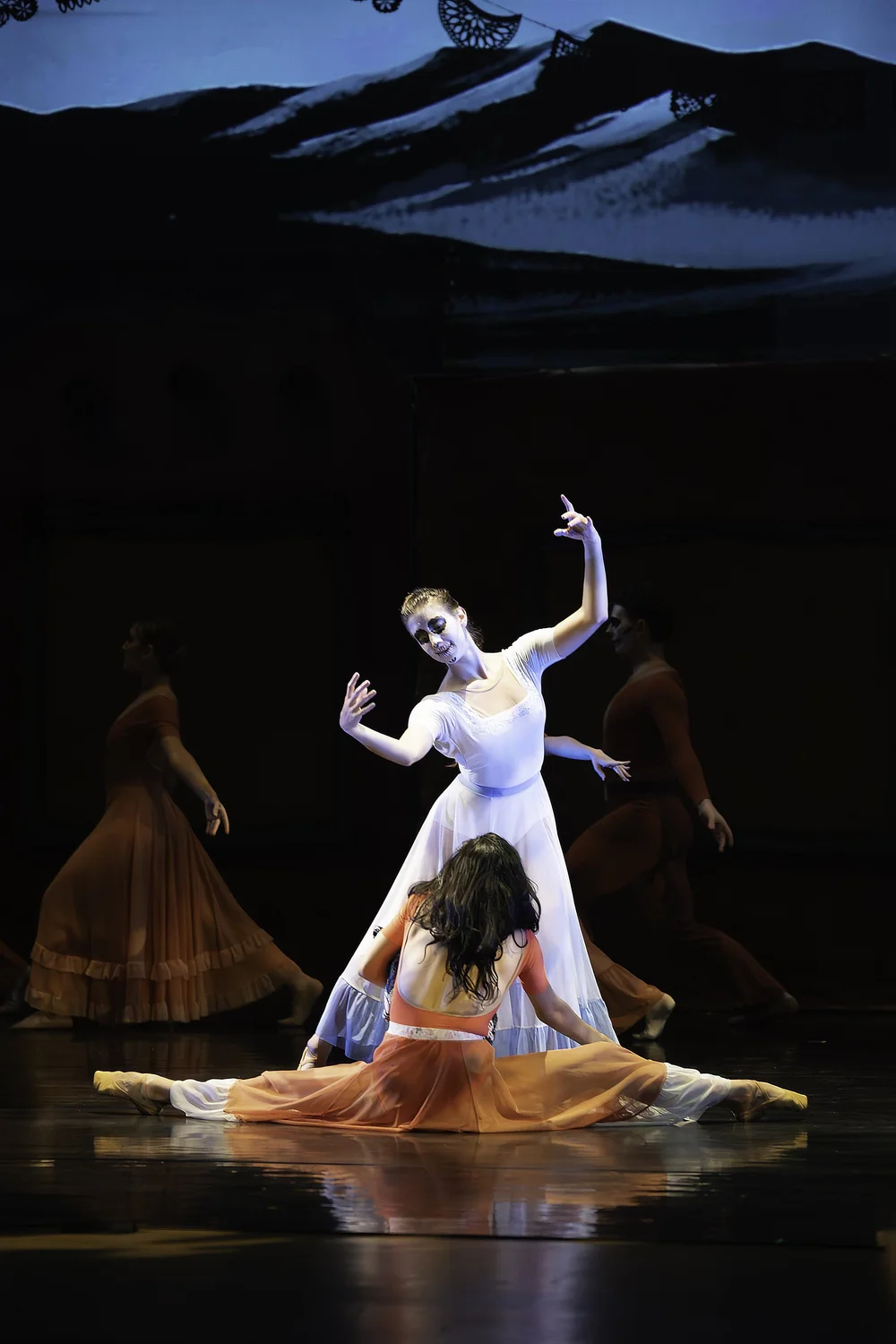 La Llorona stage performance