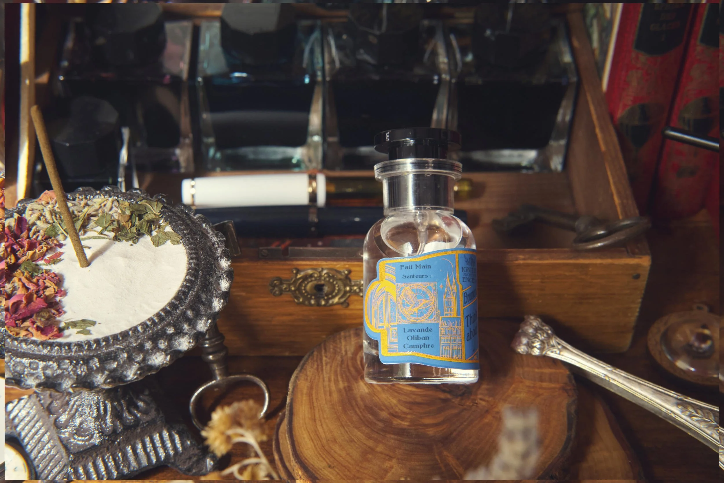 _DSF3421 1 - SITE - Think About - 2500x1667.jpg