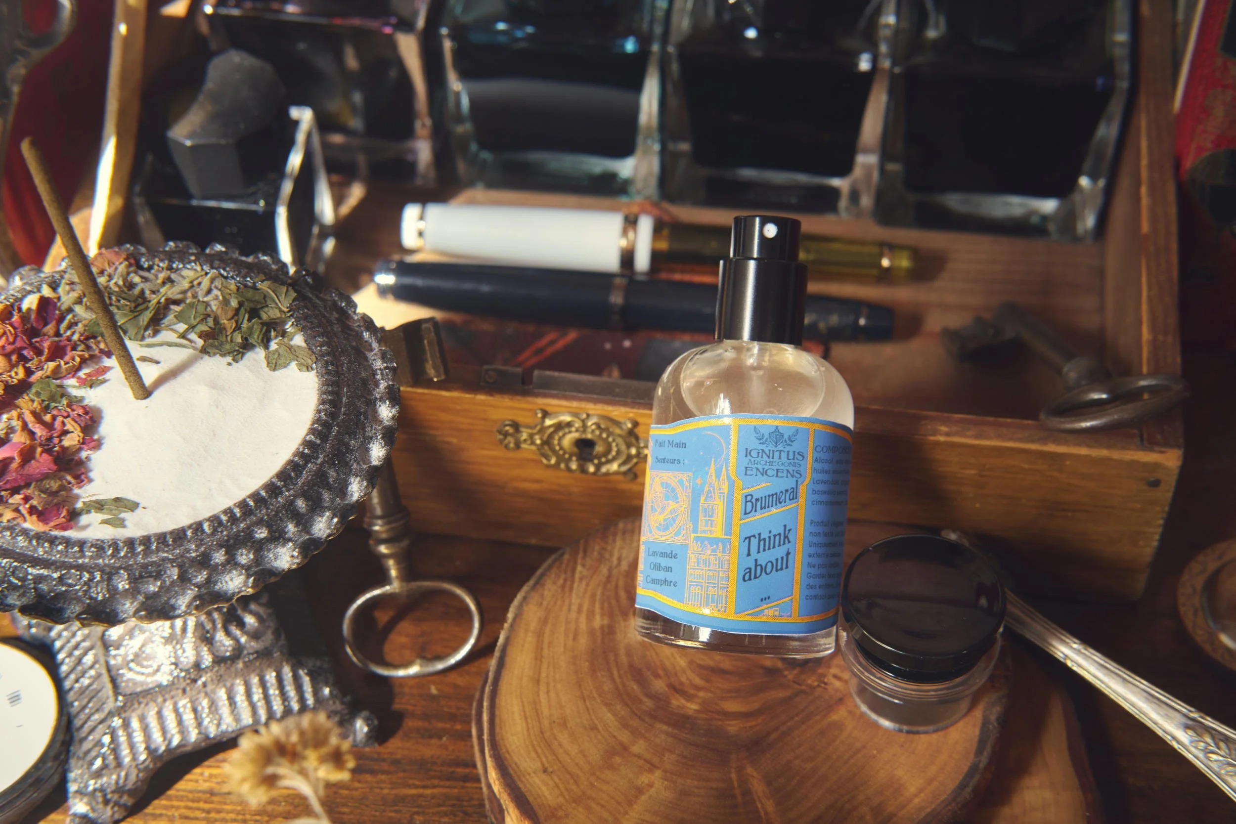 _DSF3424 1 - SITE - Think About - 2500x1667.jpg