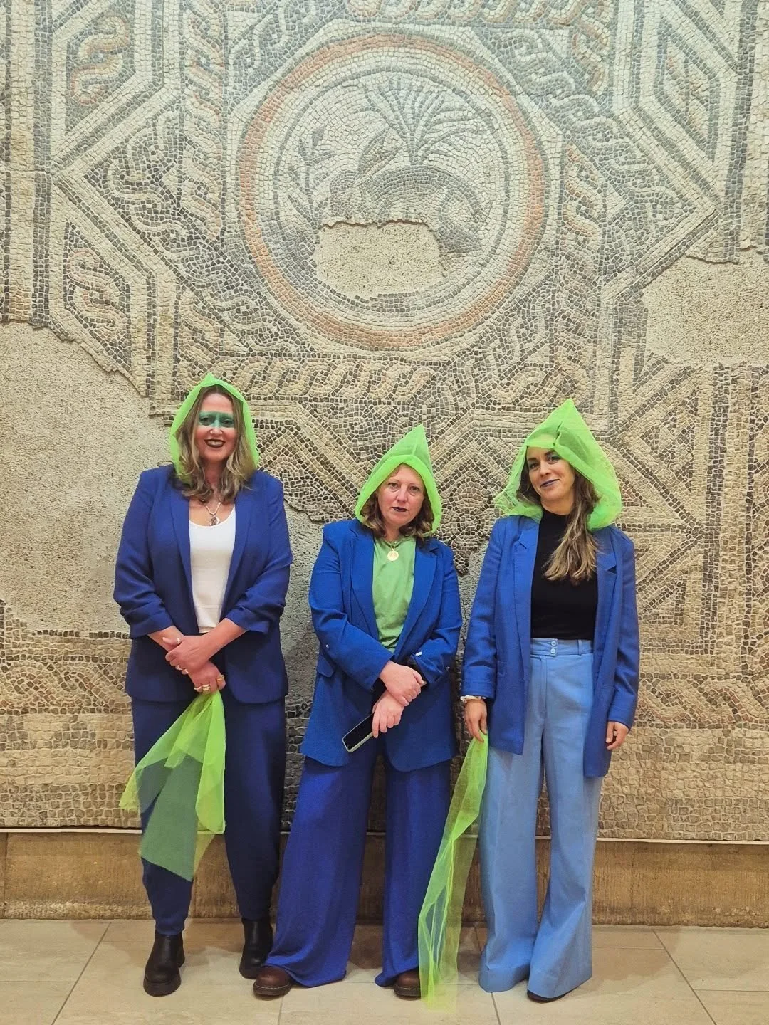 Shouts to all the brilliant festival organisers, museum staff and theatre runners who've said a big fat YES to Lost Mythos this year. We've performed to big crowds and little crowds and everything in between and it's been a blast bringing our frankly