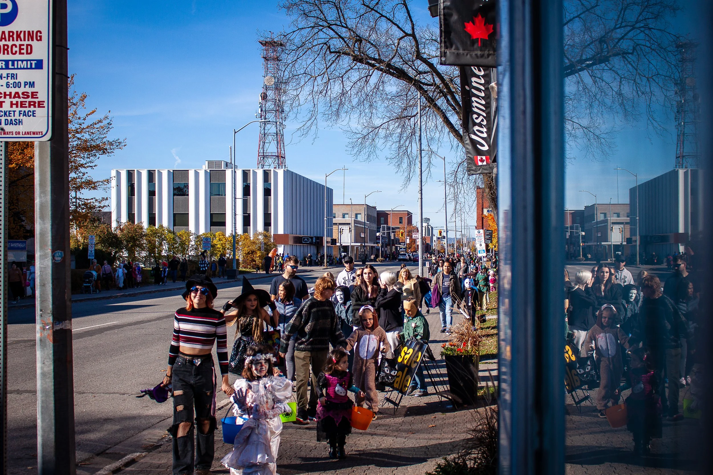 Halloween on Queen 2022