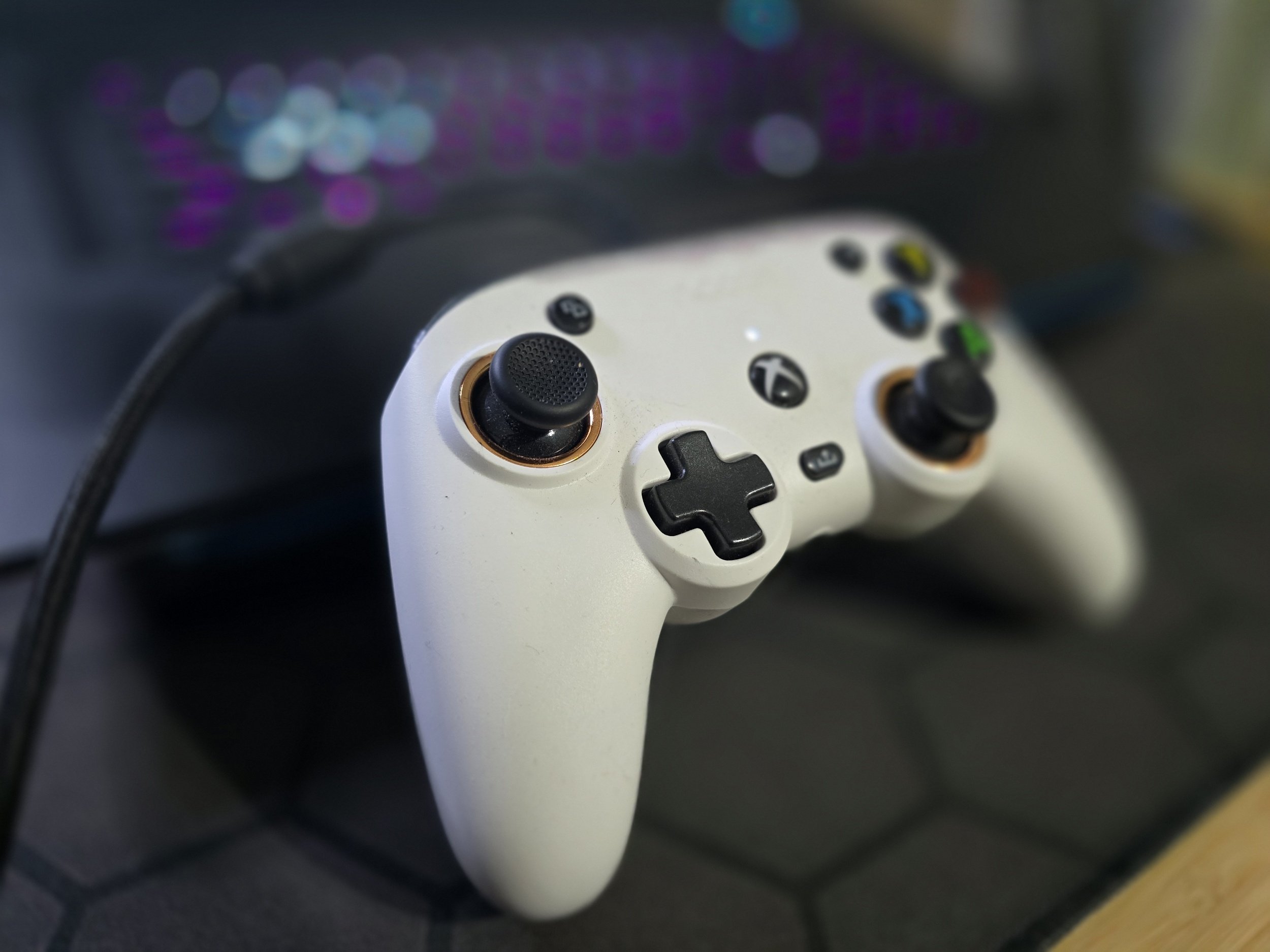 Nacon Pro Compact Controller White Review (Xbox Series X|S &amp; PC)